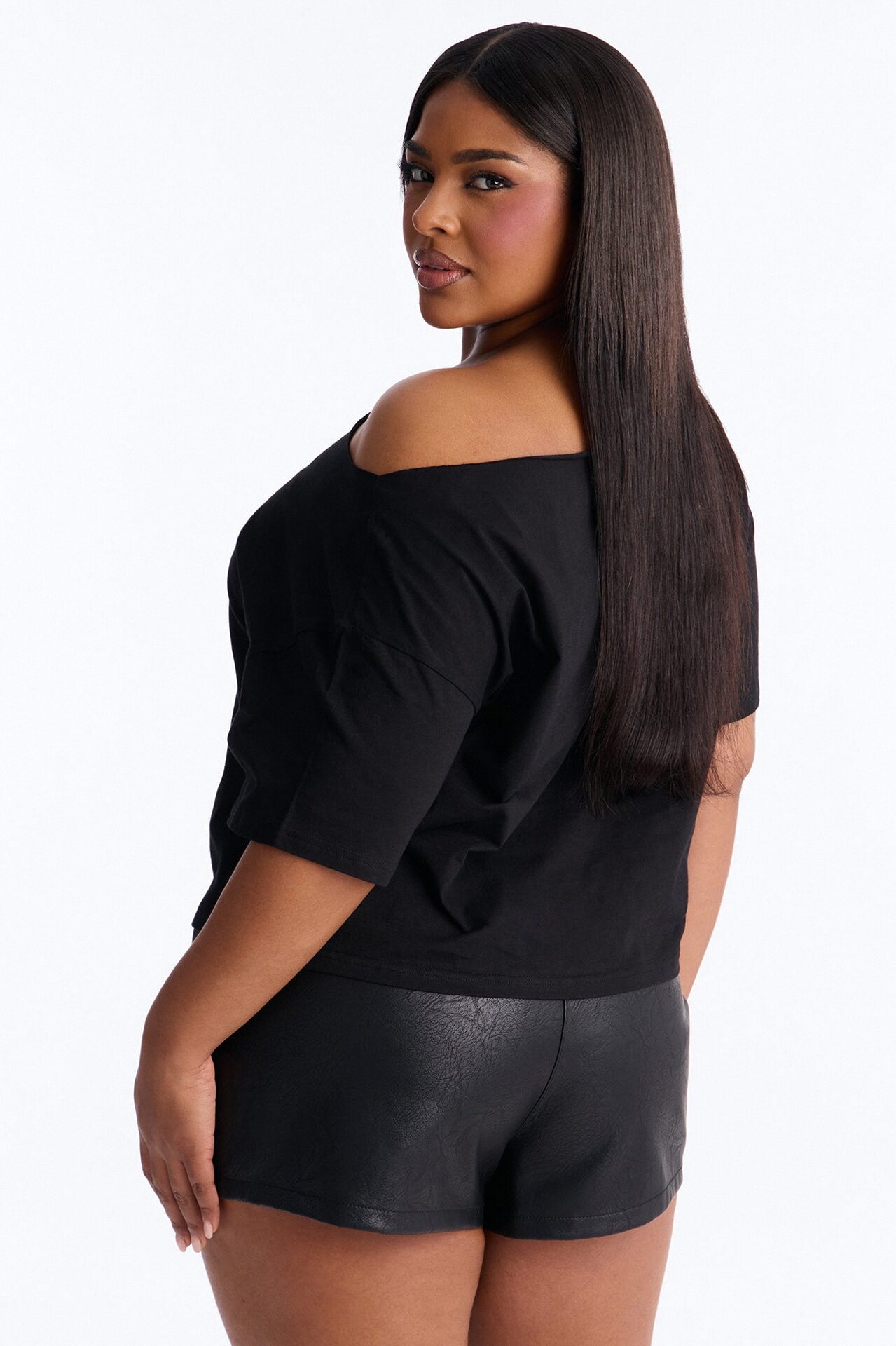 Say Less Lips Off Shoulder Tee - Black
