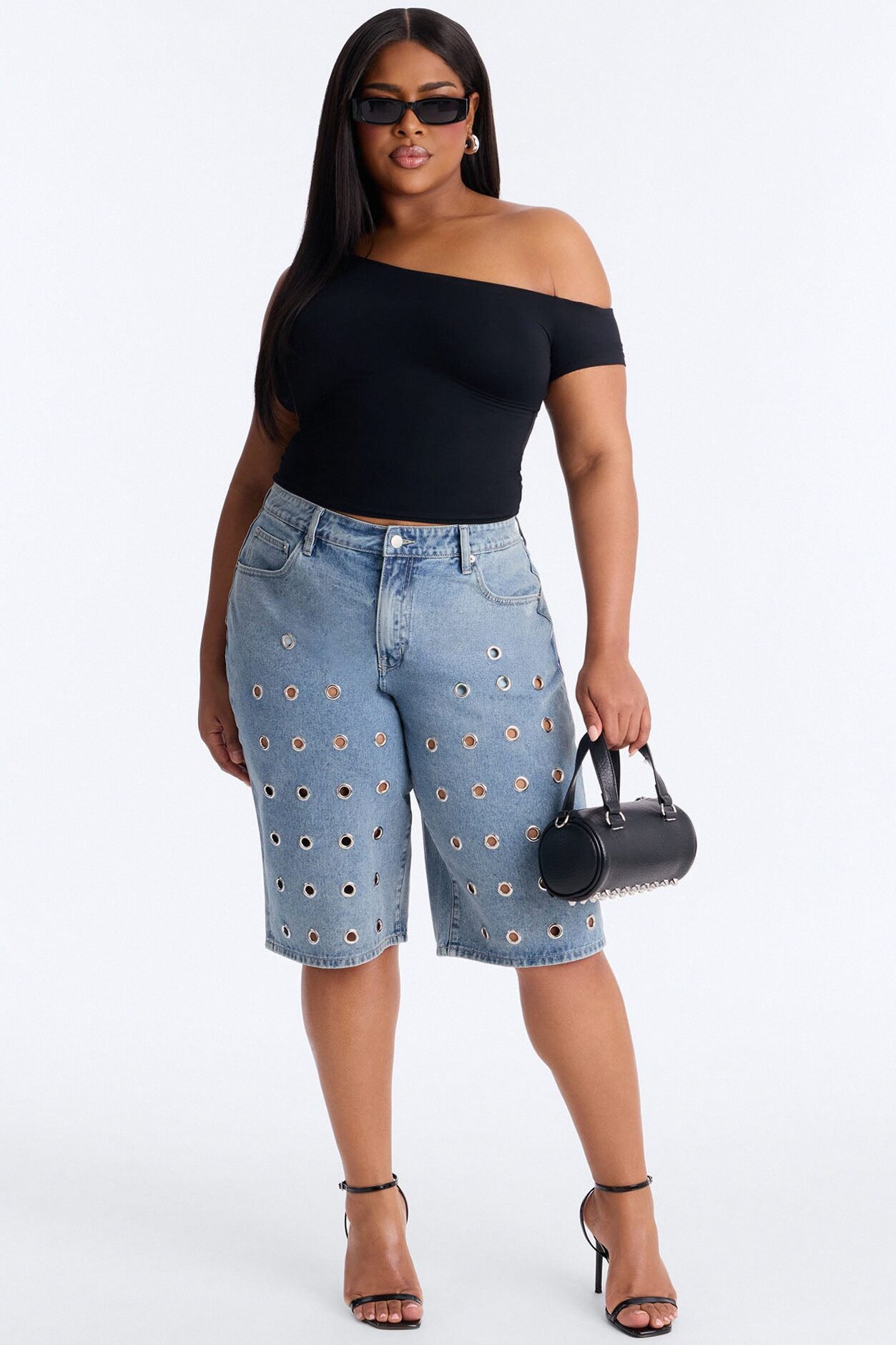 Throwing You Off Grommet Denim Jorts - Medium Wash