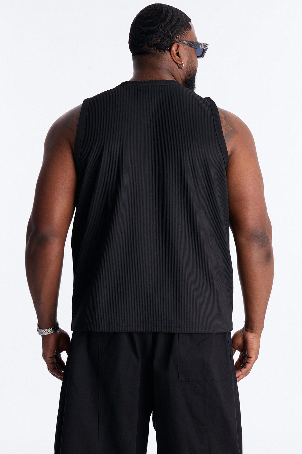 Show Up Tank Top - Black