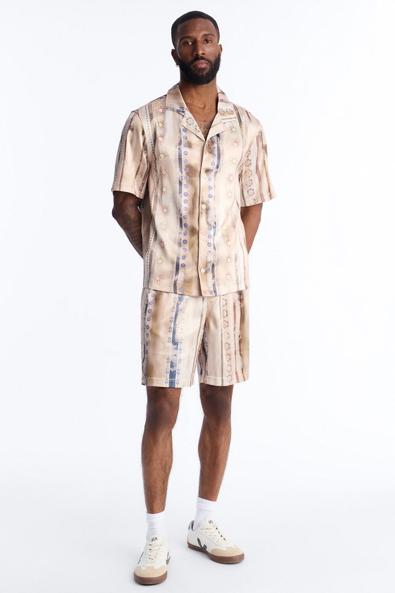 Relaxed Rosewood Short - Brown