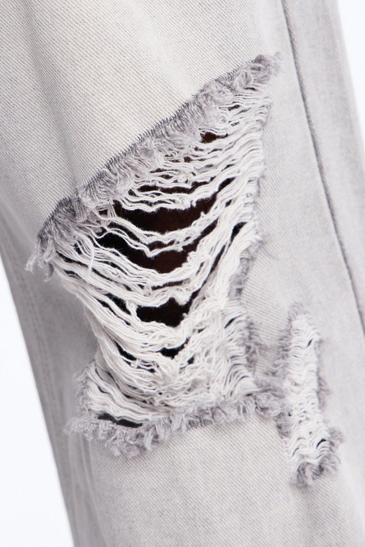 Essential Destroyed Straight Rigid Jean - Grey