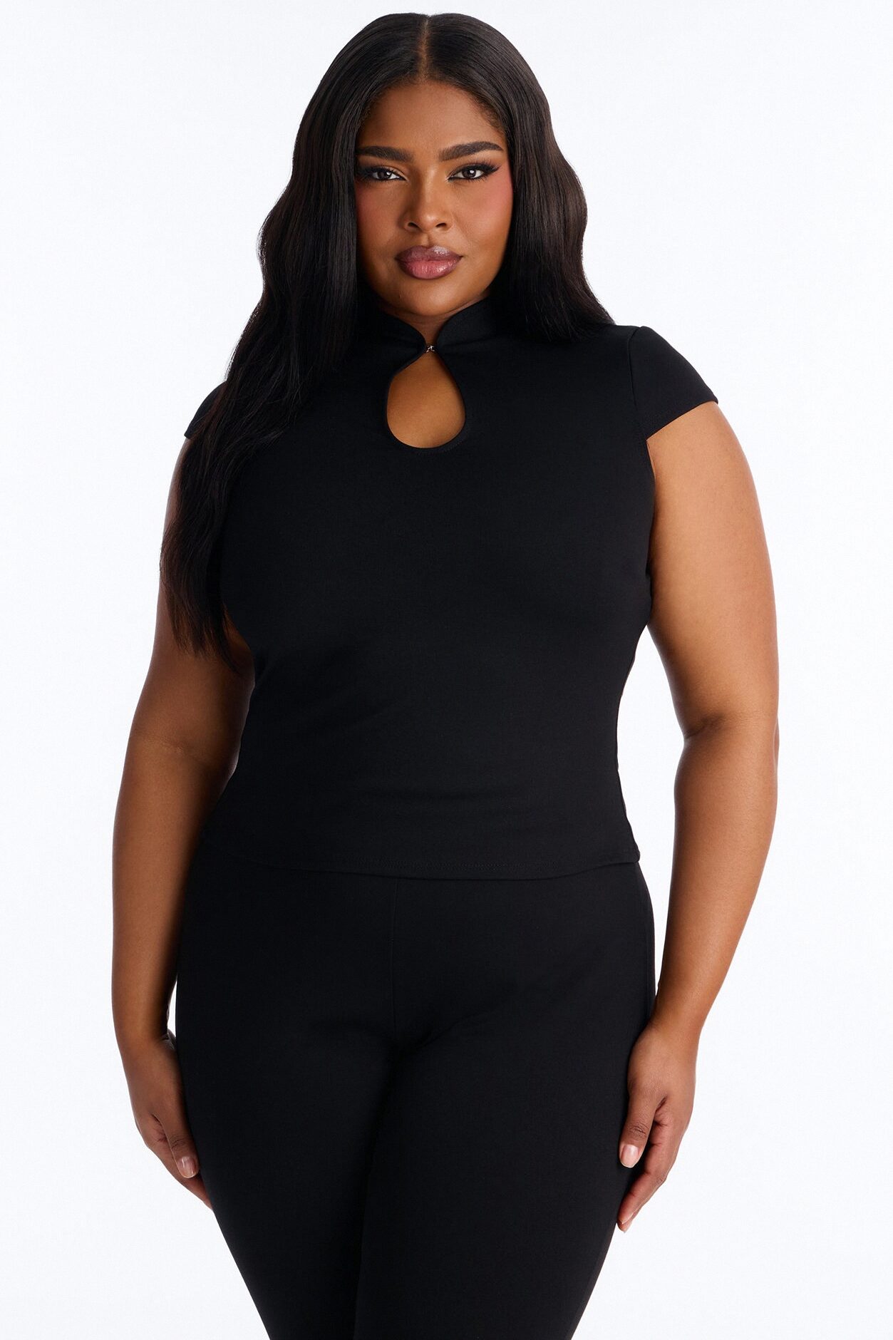 Sienna Keyhole Capri Set - Black