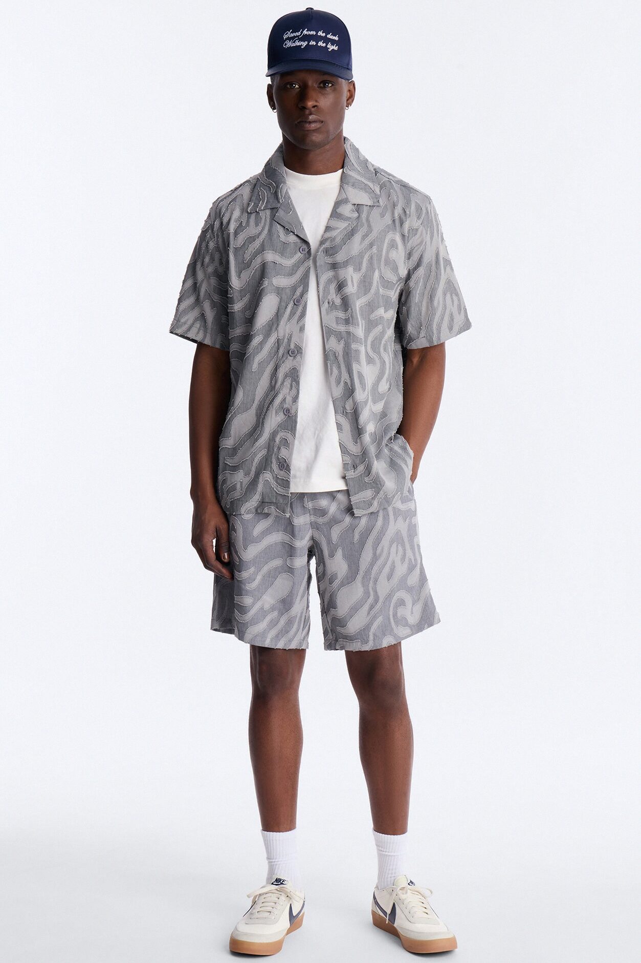 Relaxed Midnight Wave Short - Grey