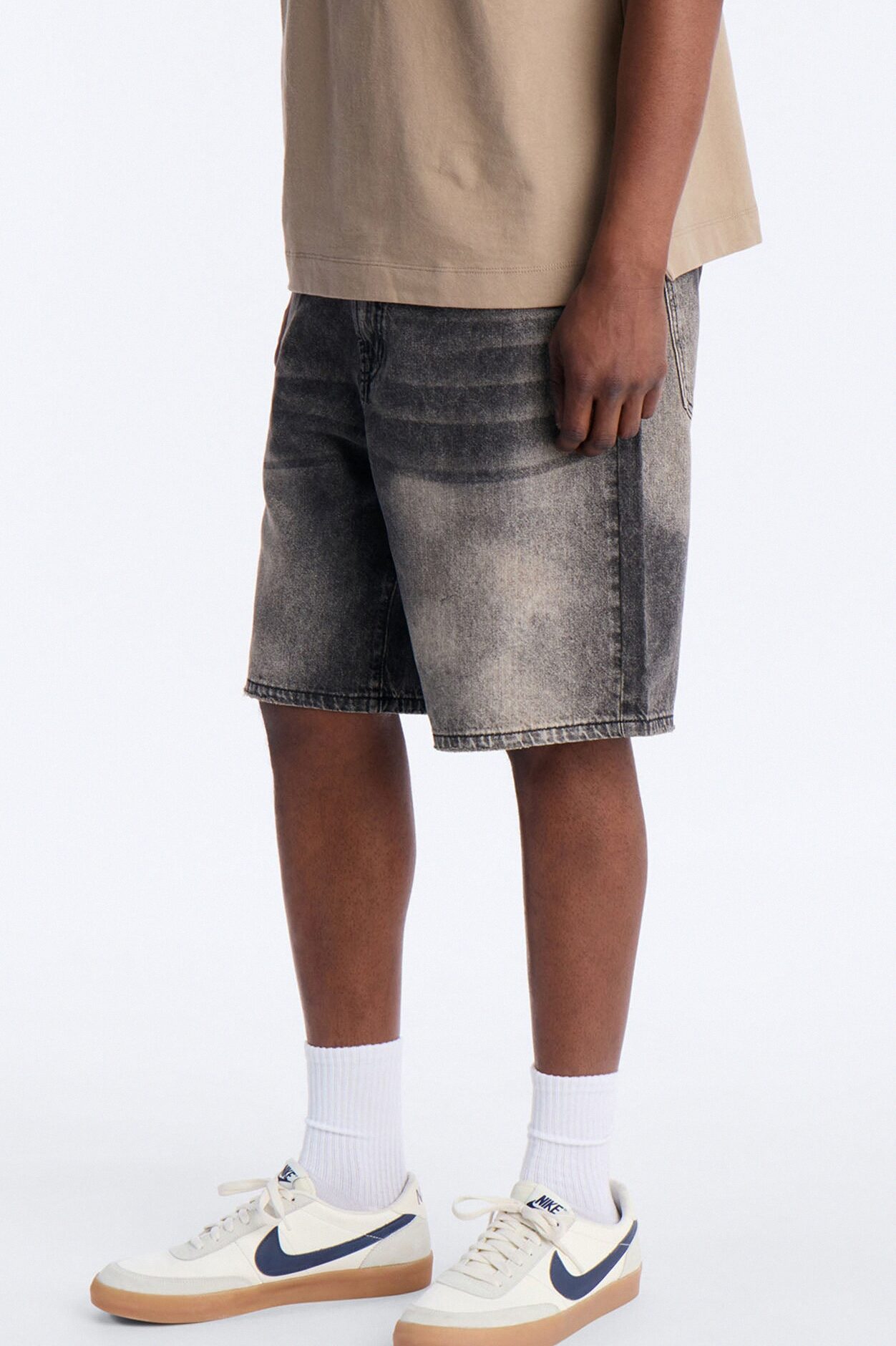 Venice Vintage Relaxed Denim Shorts - Black Wash
