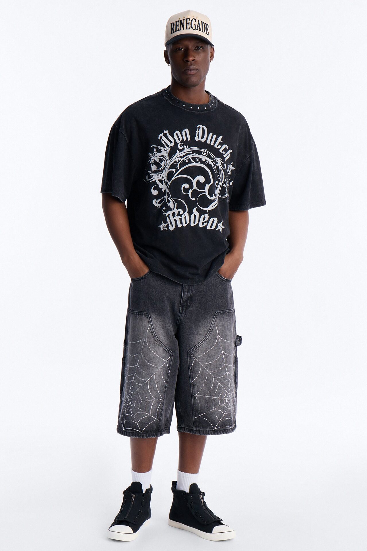 Von Dutch Boxy Rodeo Stud Short Sleeve Tee - Black
