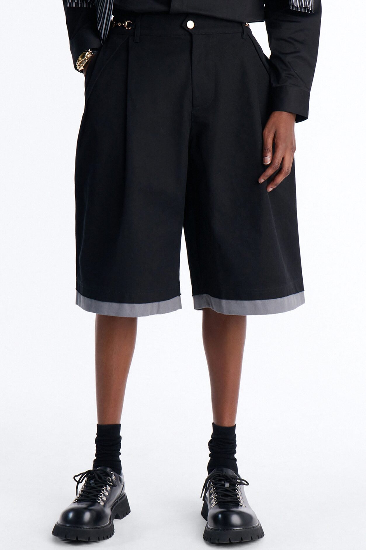 Baggy Pleated Milano Short - Black