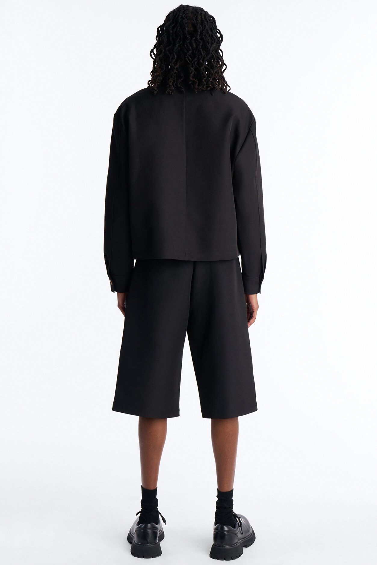 Relaxed Vie Clasp Closure Jacket - Black