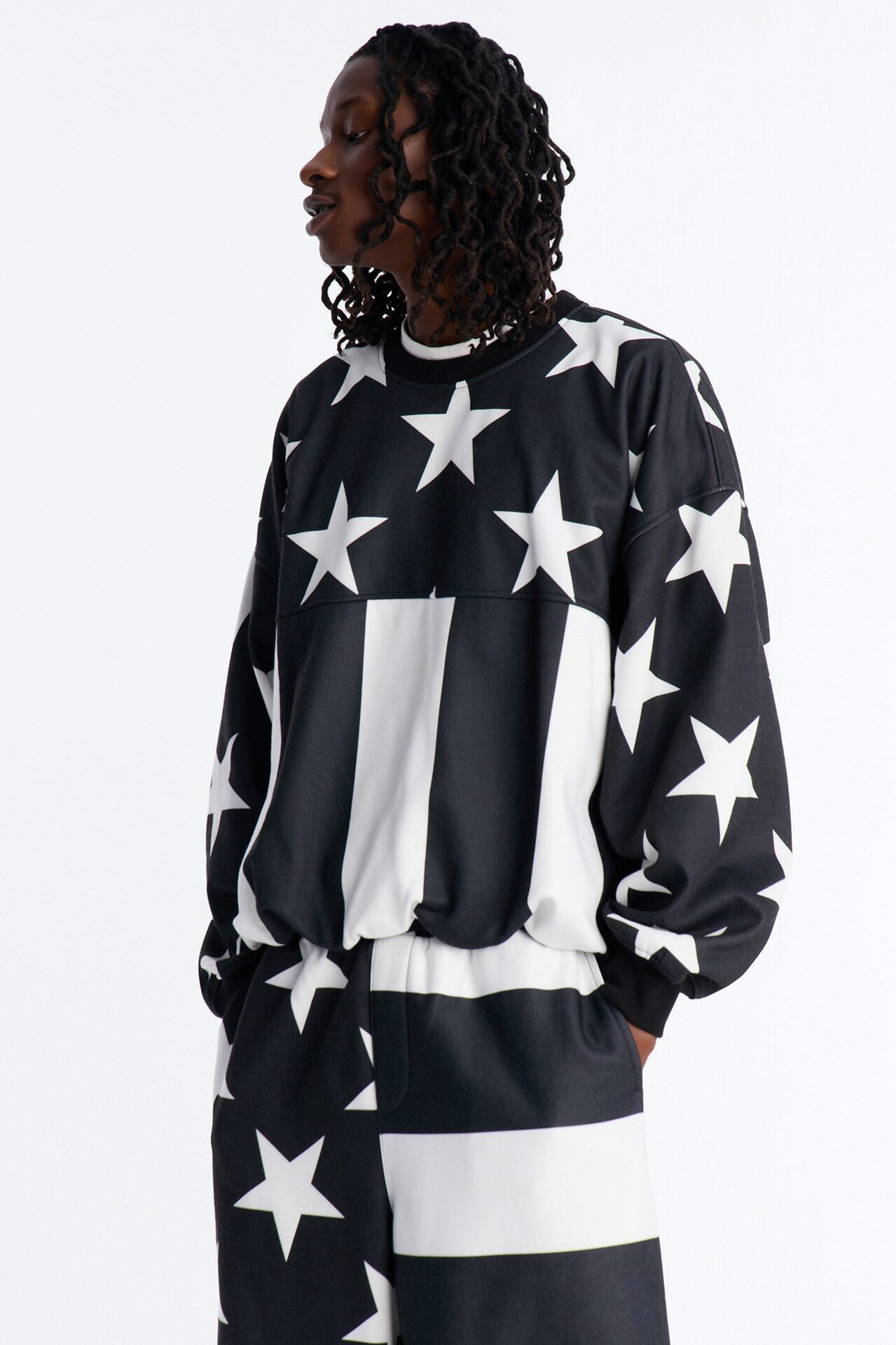 Stars And Stripes Oversized Crew Neck Sweatshirt - Black/White