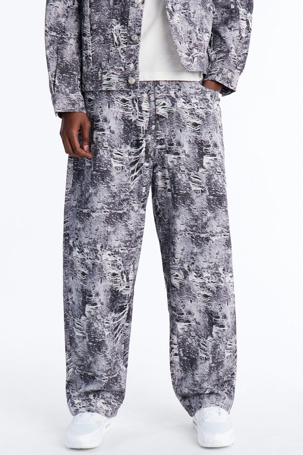 Baggy Ghost Distressed Printed Jean - Black
