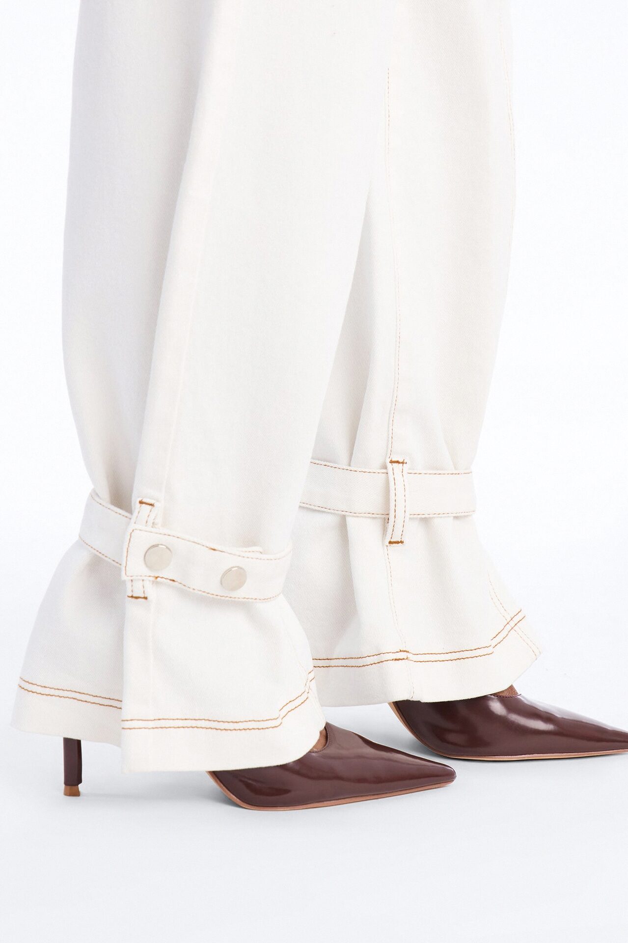 On The Brightside Stretch Straight Leg Jeans - White