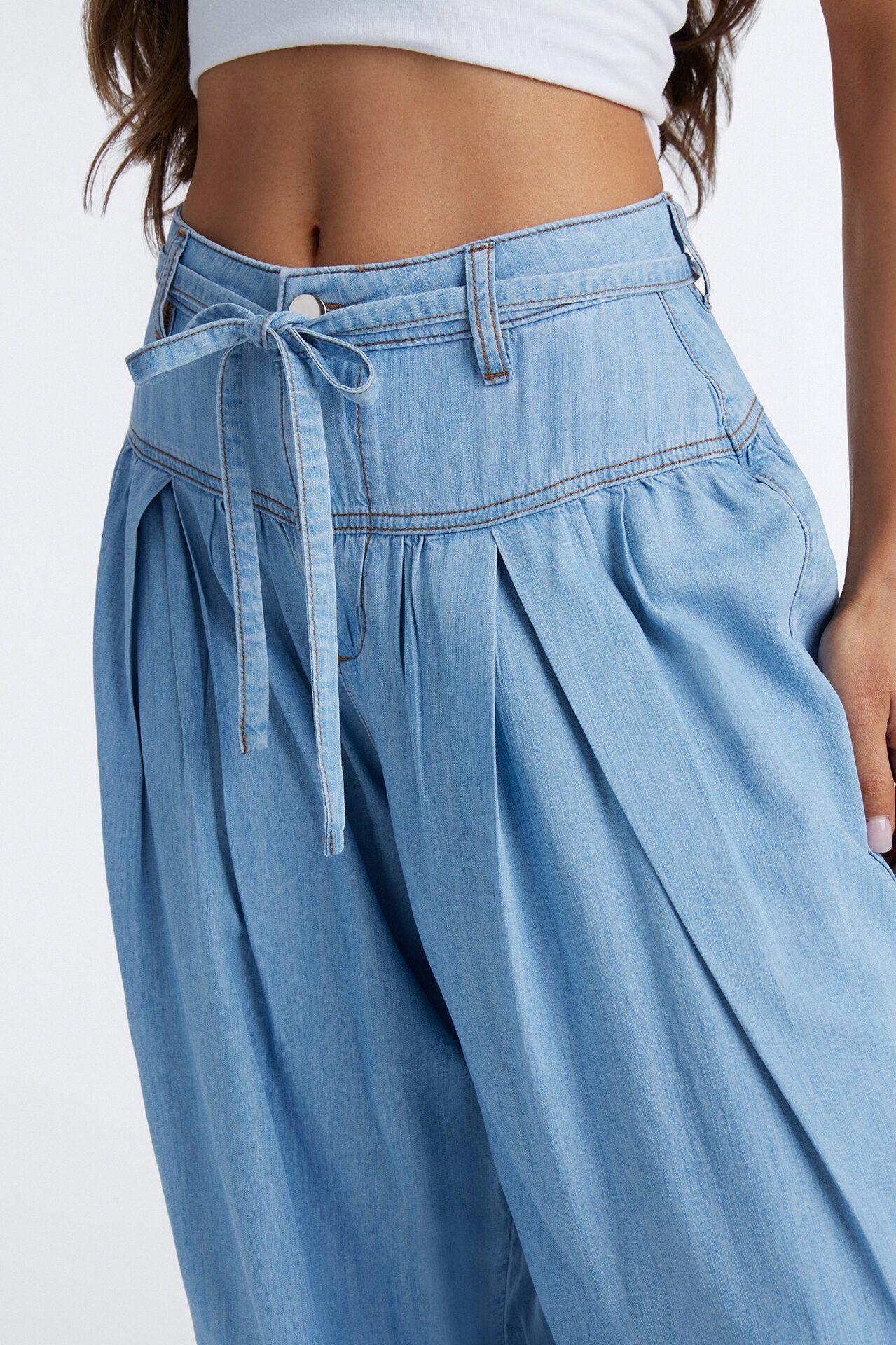 Golden Hour Chambray Tie Waist Pant 33″ - Light Wash