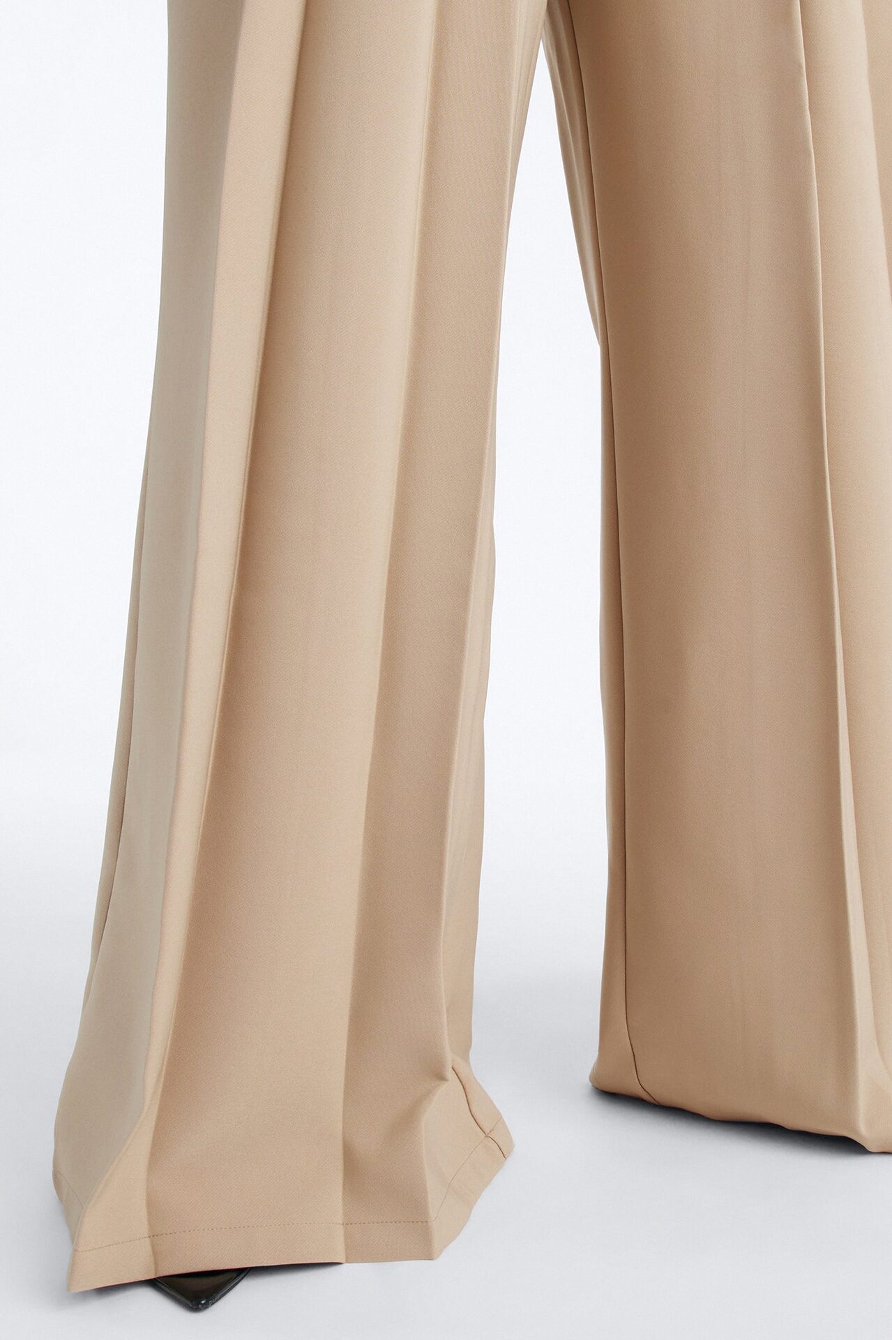 Karianna Crepe Woven Wide Leg Pant 33 - Khaki