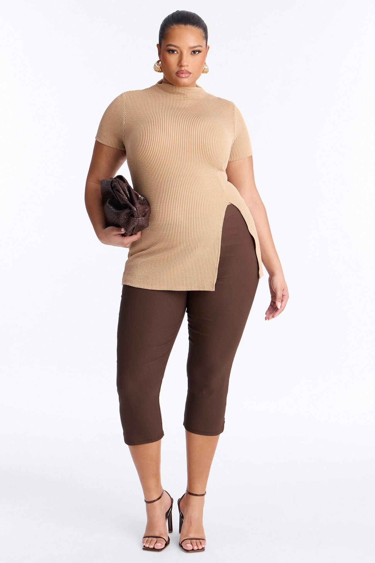 Ika Mock Neck Heavy Ribbed Short Sleeve Top - Mocha