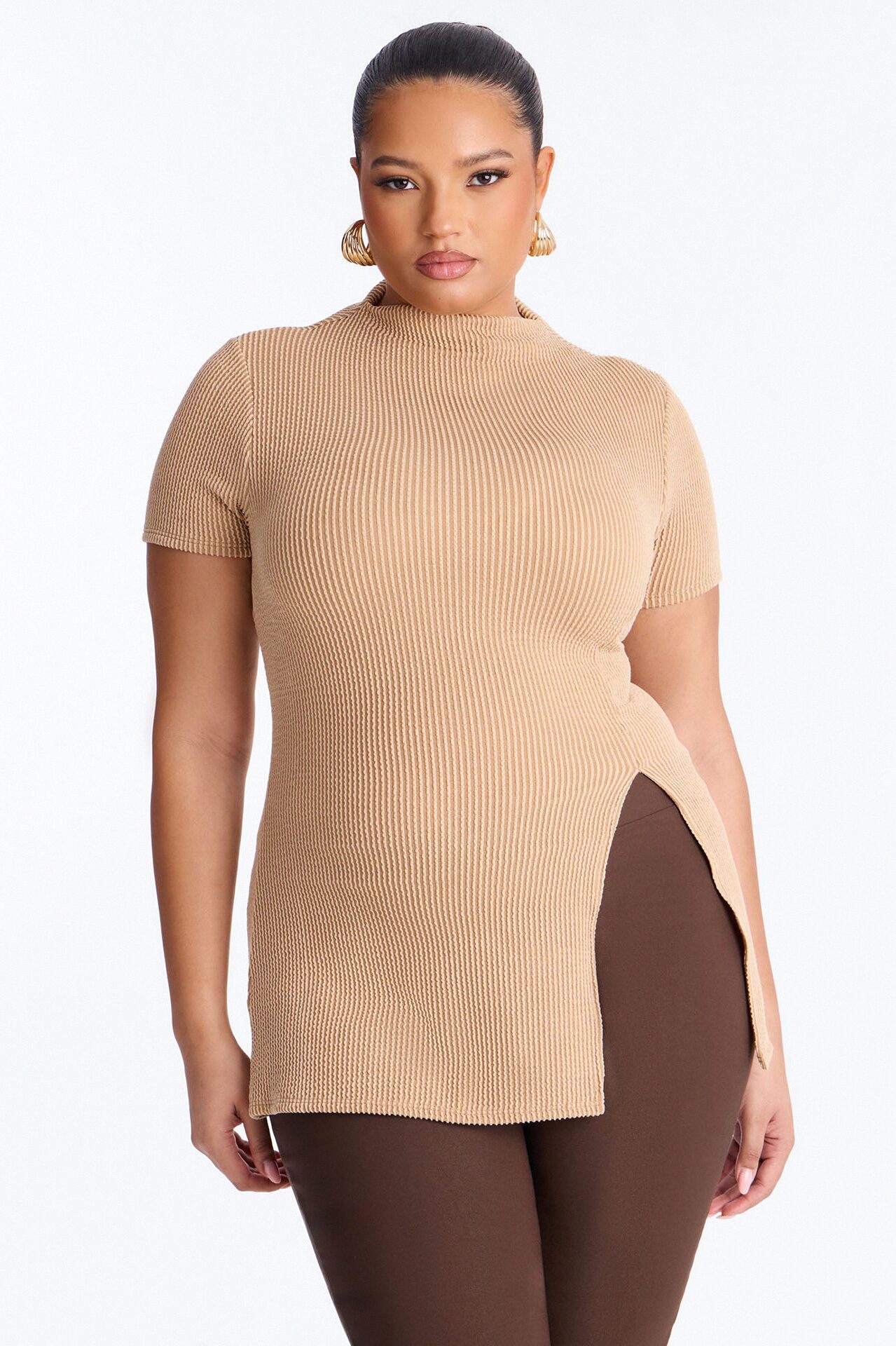 Ika Mock Neck Heavy Ribbed Short Sleeve Top - Mocha