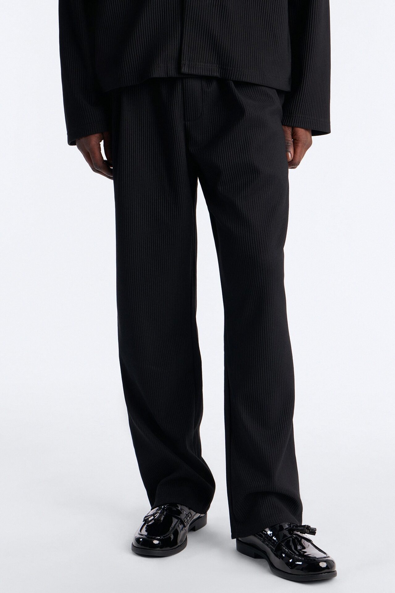 Show Up Straight Pleated Casual Trouser - Black