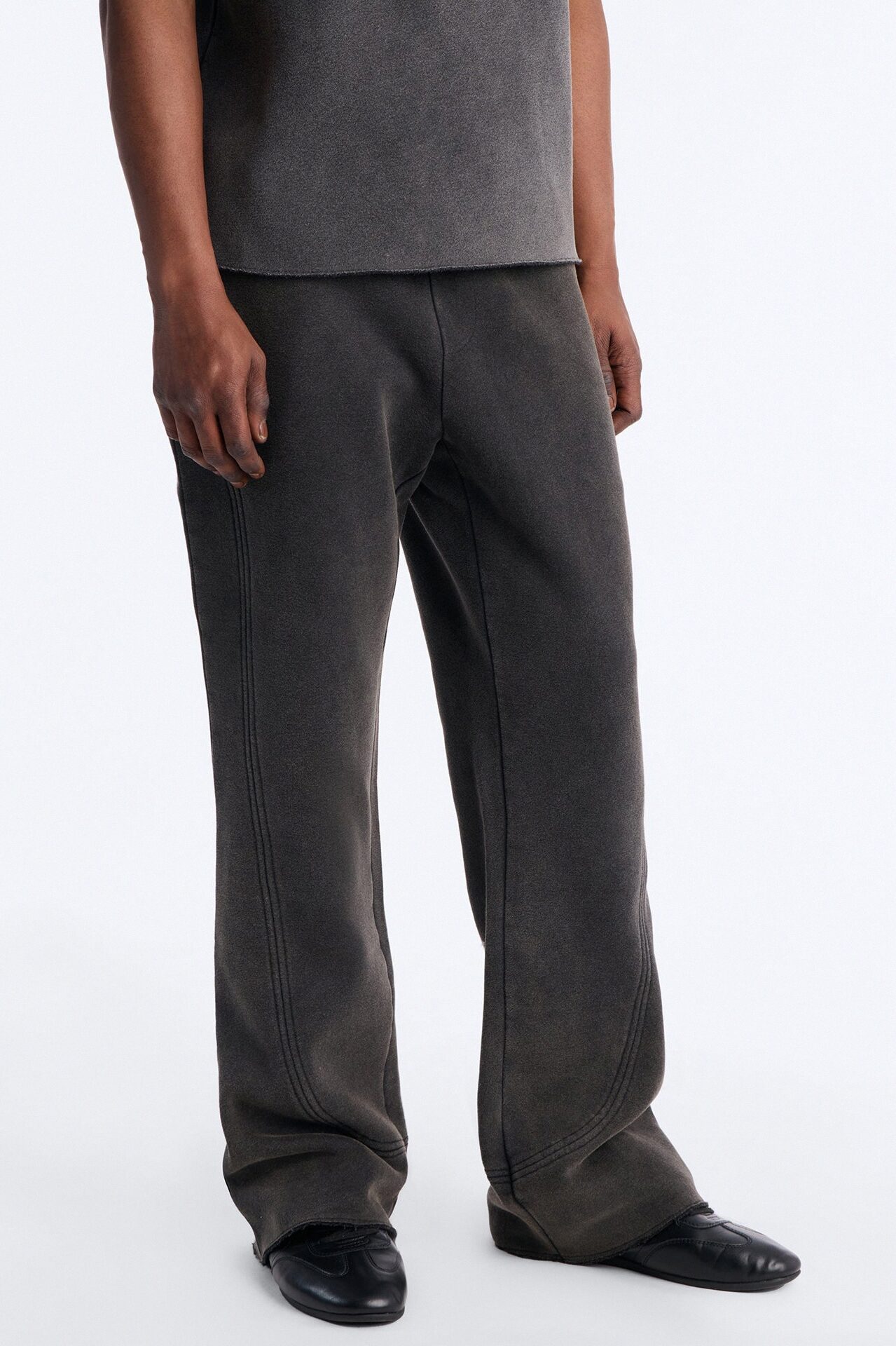 Washed Raw Edge Flare Sweatpant - Black Wash