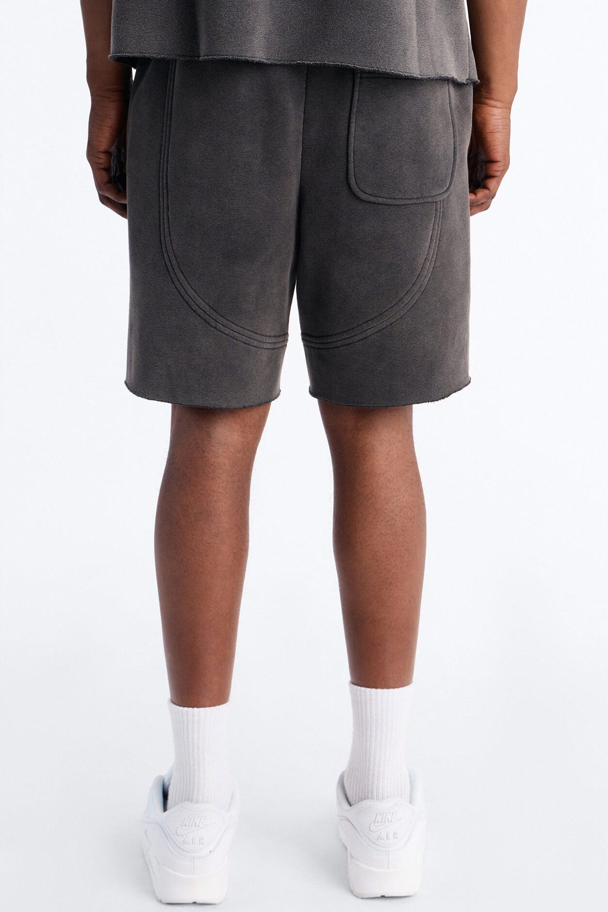 Washed Raw Edge Baggy Sweatshort - Black Wash
