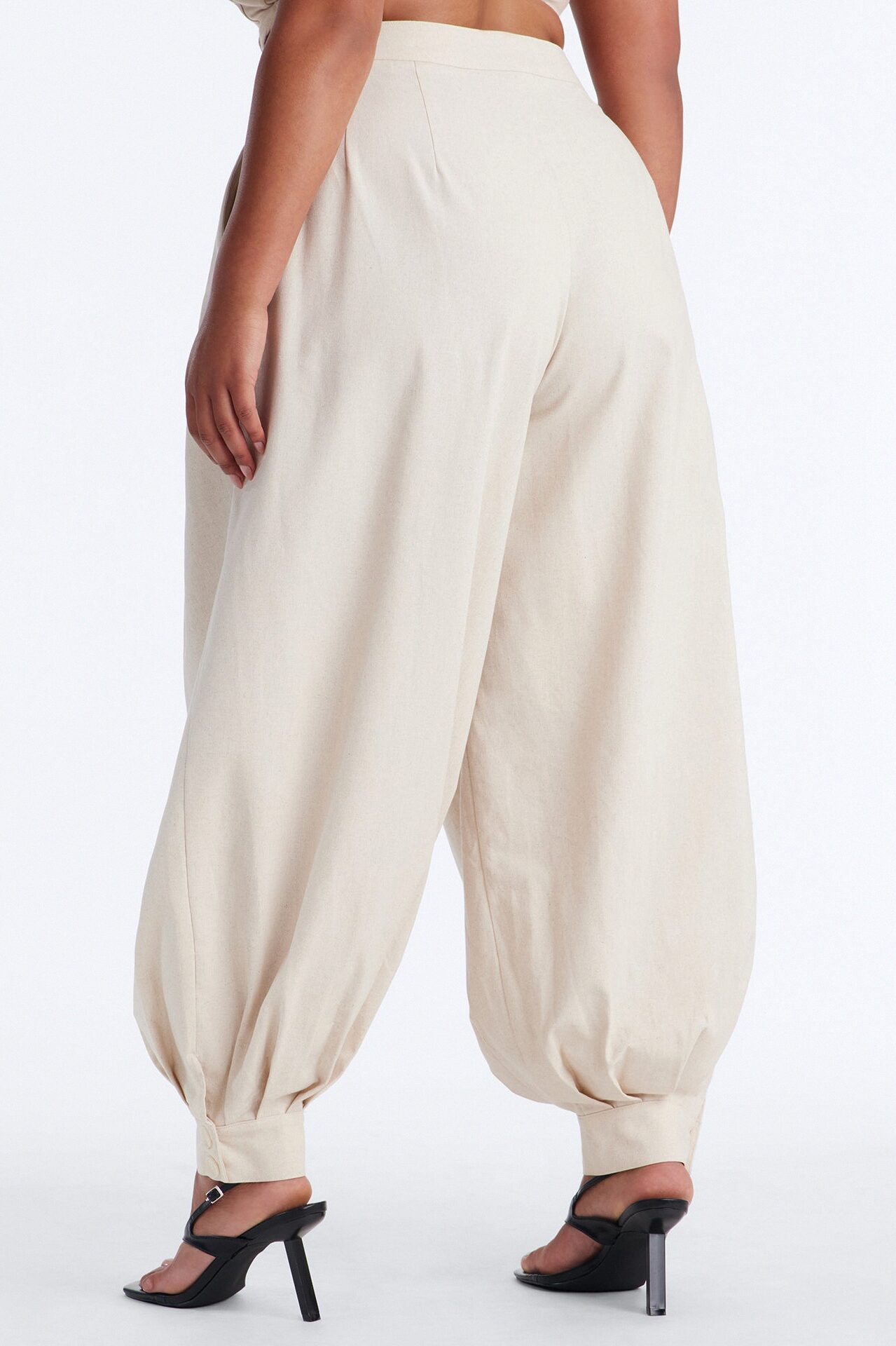 Samantha High Waisted Balloon Jogger Pant 30″ - Natural