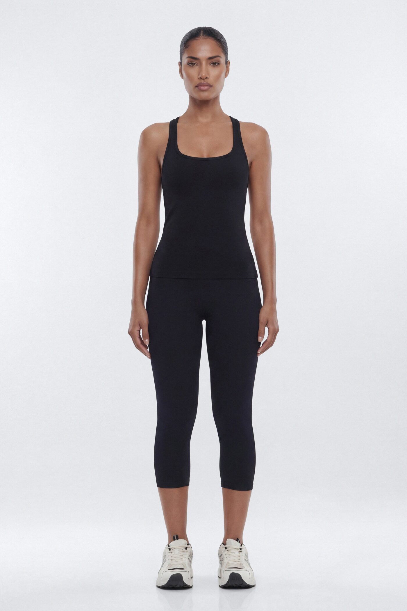 SeamlessLift™ Scoop Neck Racerback Active Tank - Black