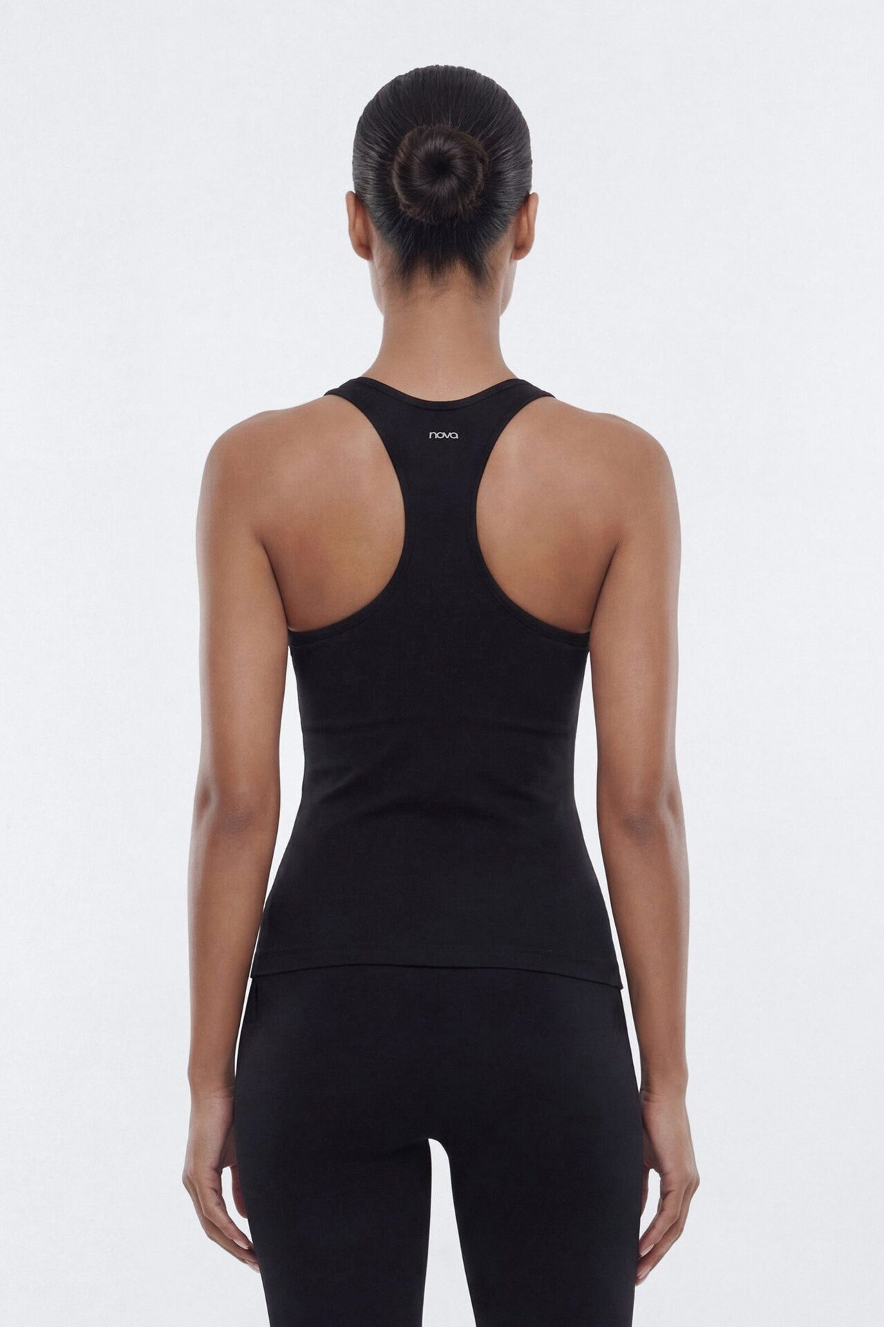 SeamlessLift™ Scoop Neck Racerback Active Tank - Black