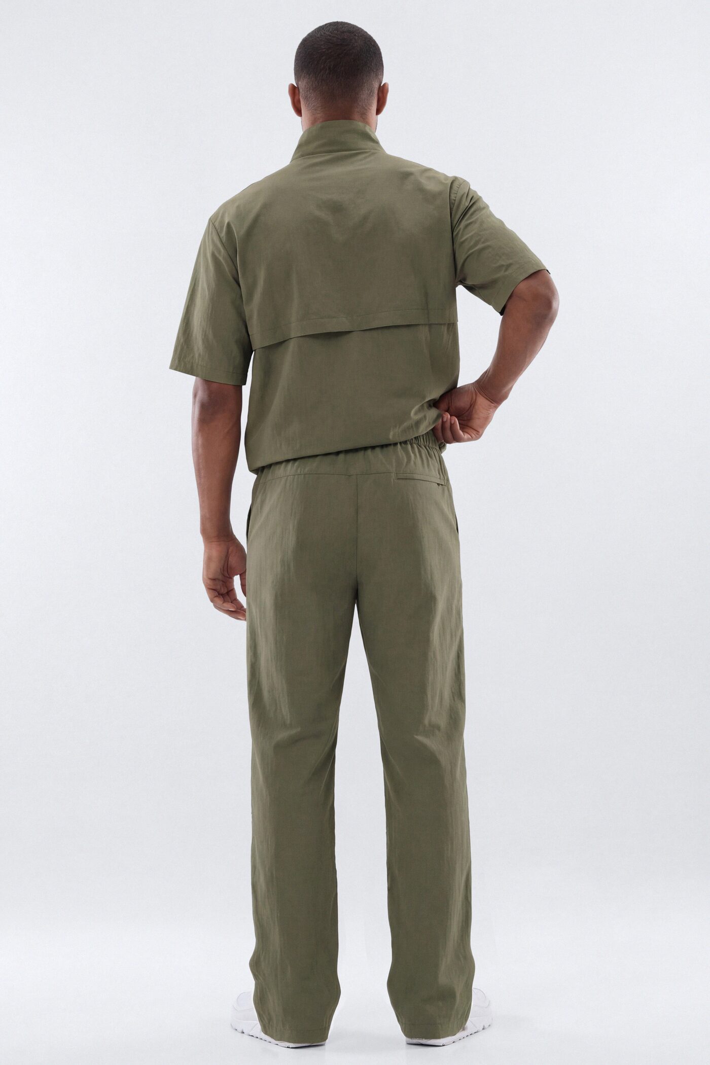 CoreNylon 32″ Front Snap Active Pants - Moss