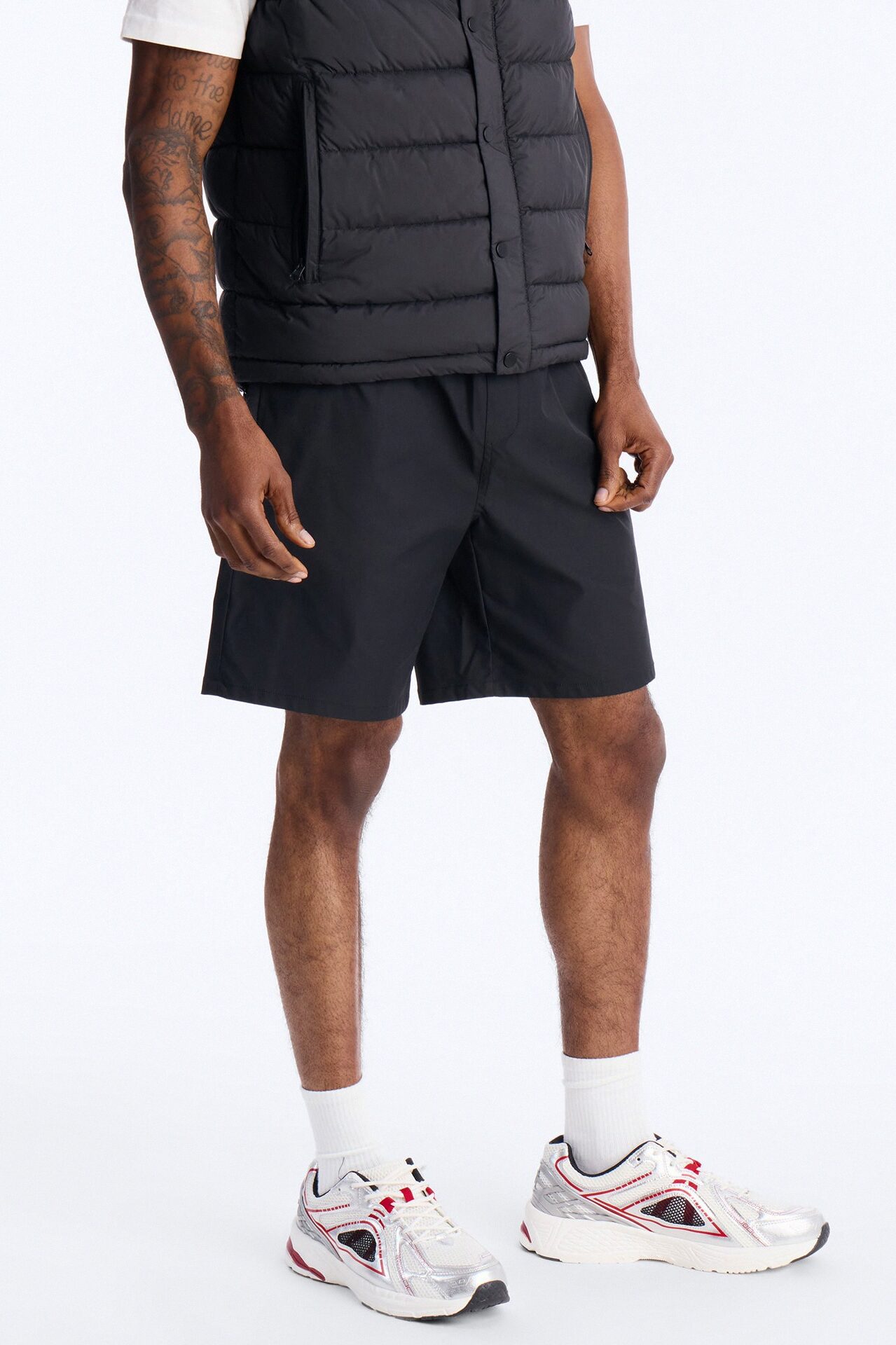 Relaxed City Relay Short - Black