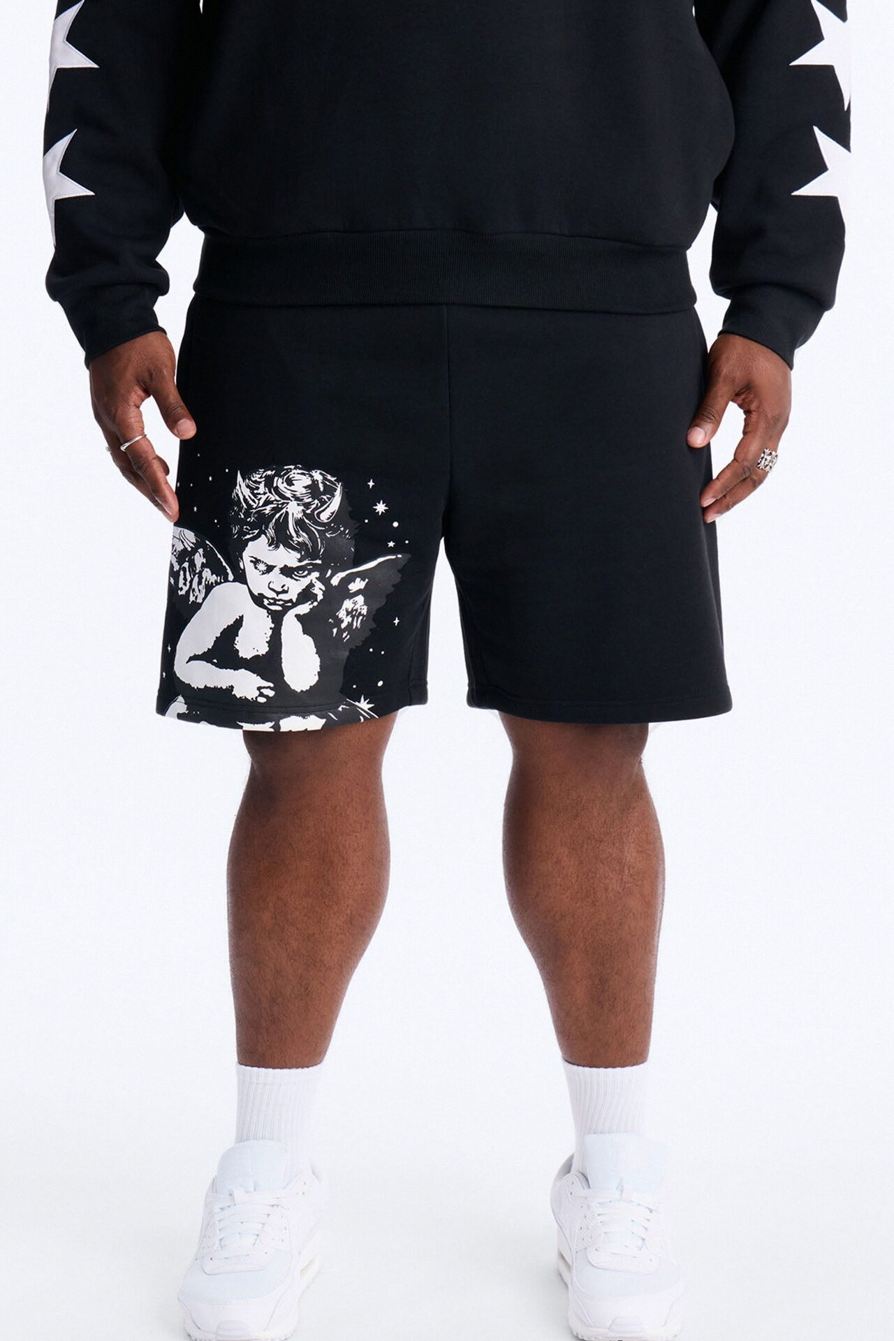 Menace Sent Embroidery Sweatshorts - Black