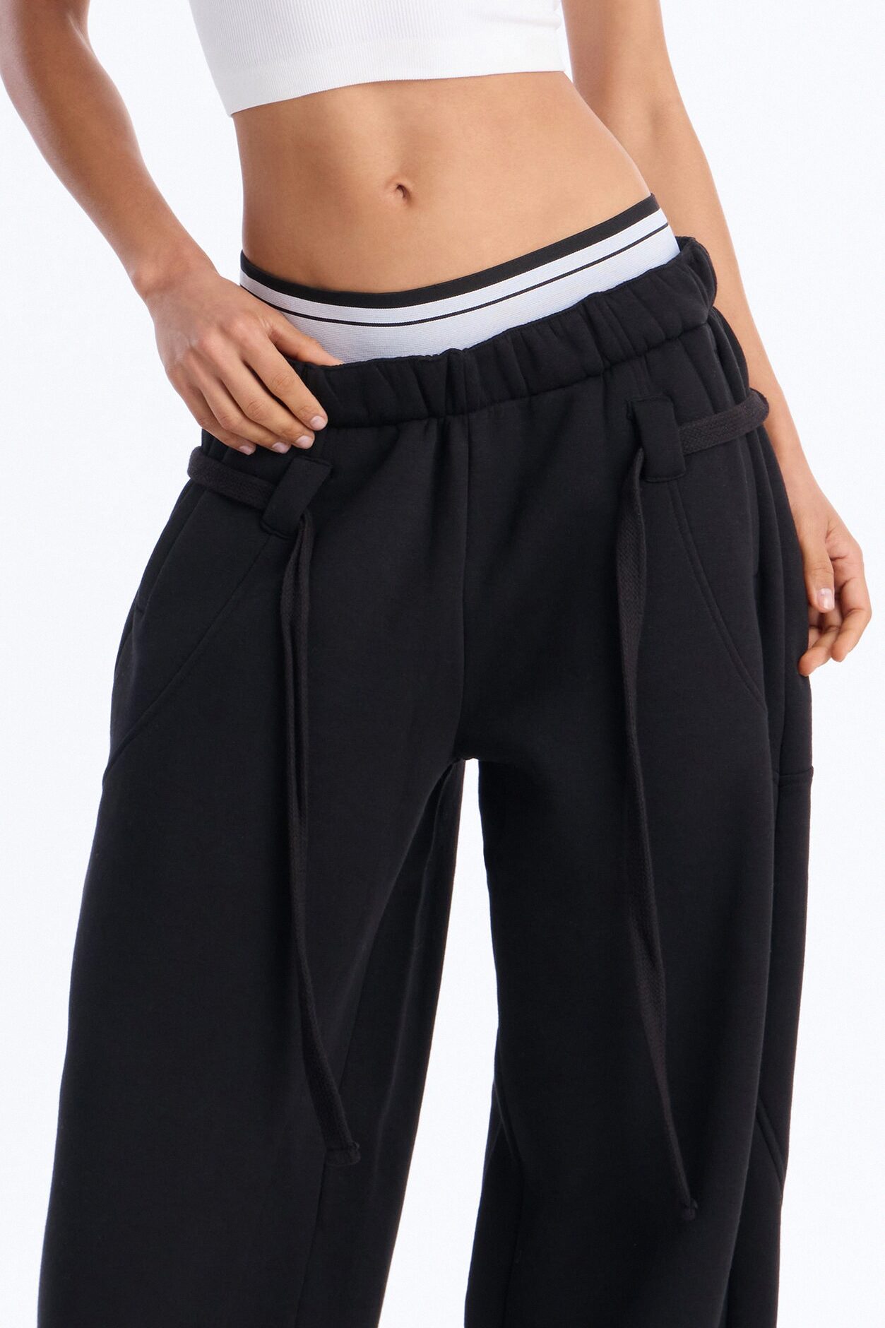 Kenia Fleece Baggy Barrel Sweatpants - Black