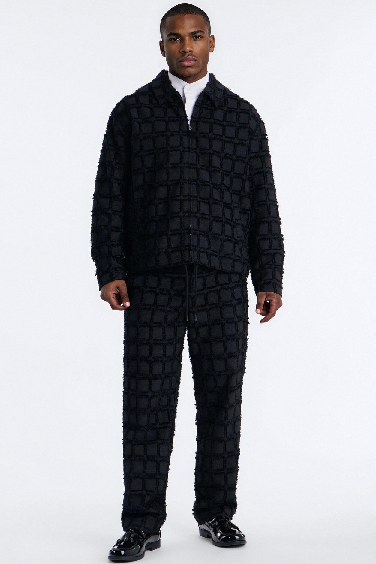 Quadrate Textured Zip Jacket - Black