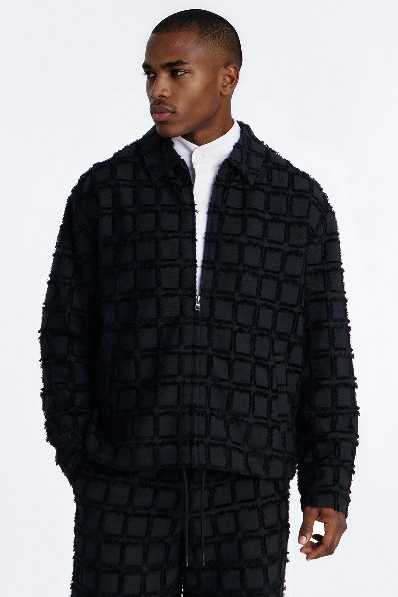 Quadrate Textured Zip Jacket - Black