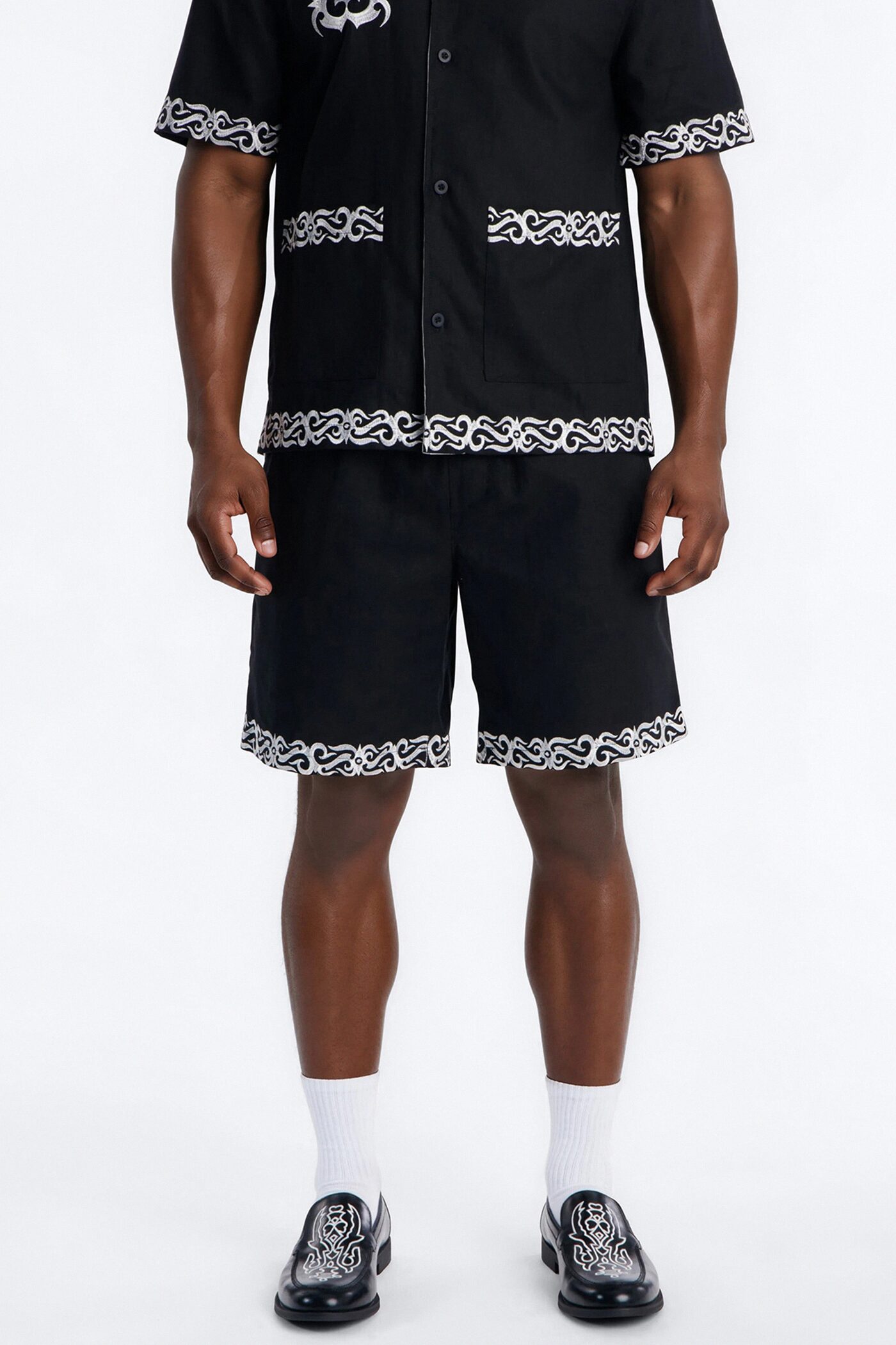 Relaxed Coastal Isla Short - Black