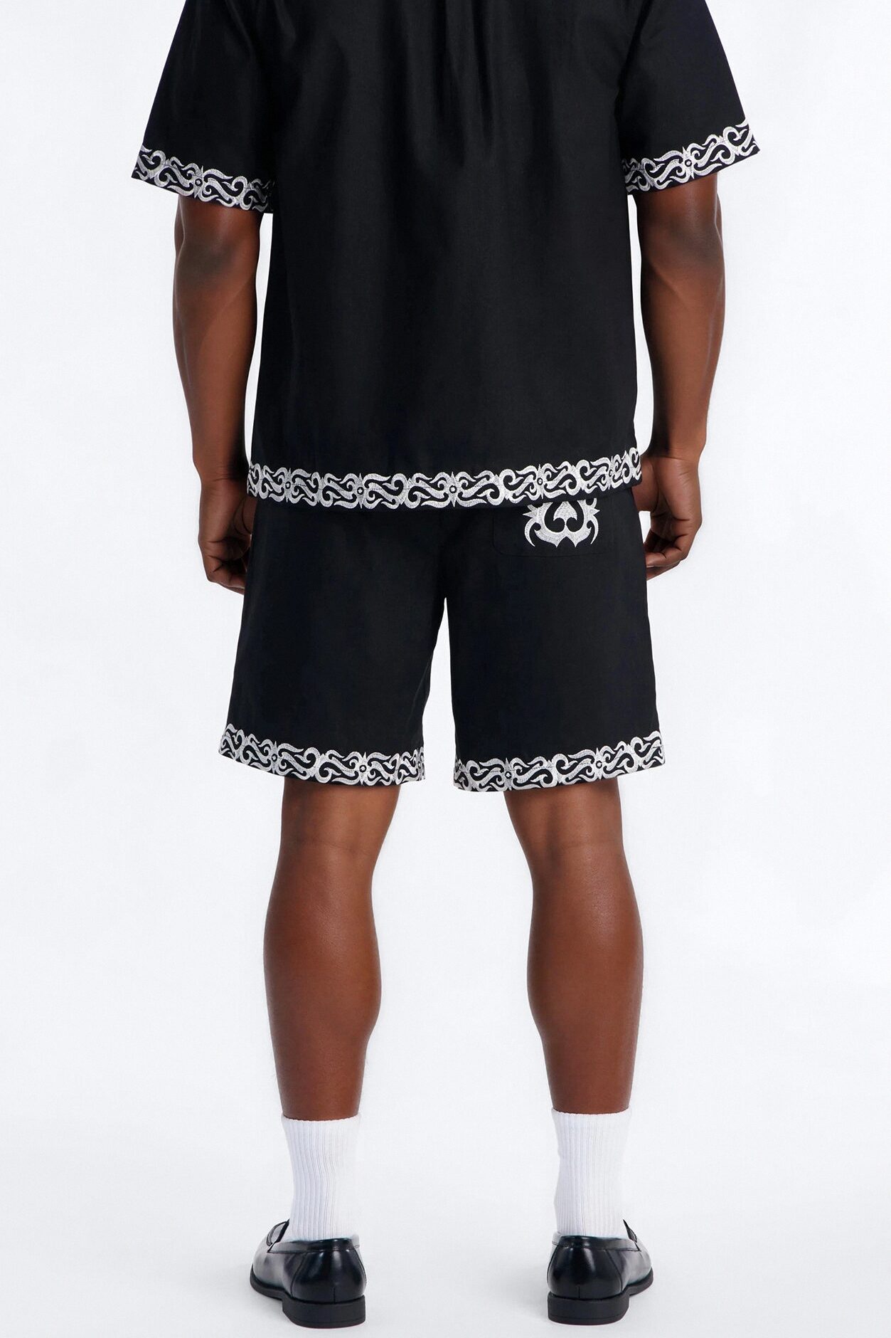 Relaxed Coastal Isla Short - Black