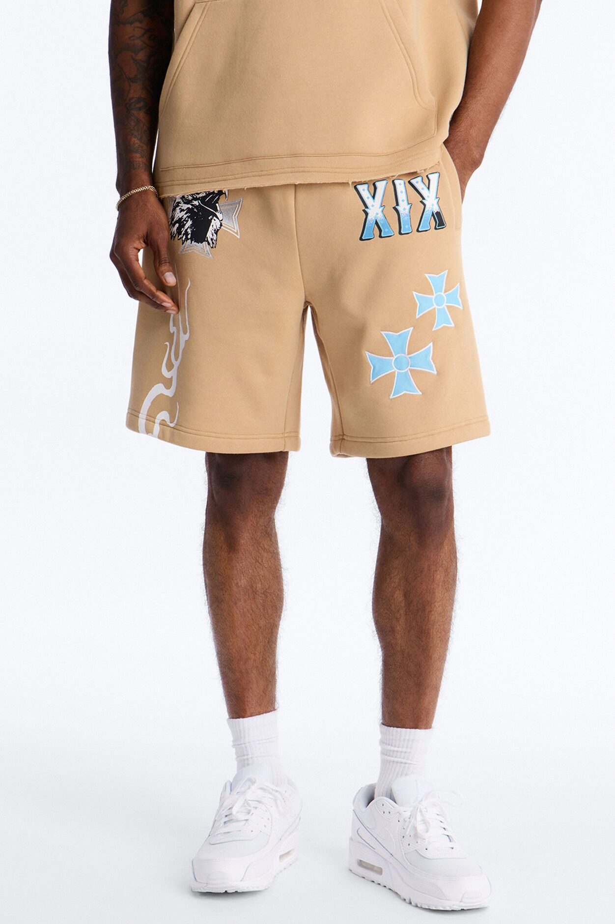 Eagles Fly Sweatshorts - Khaki
