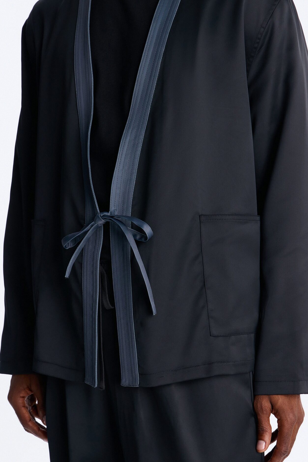 Liquid Shadow Wrap Jacket - Black