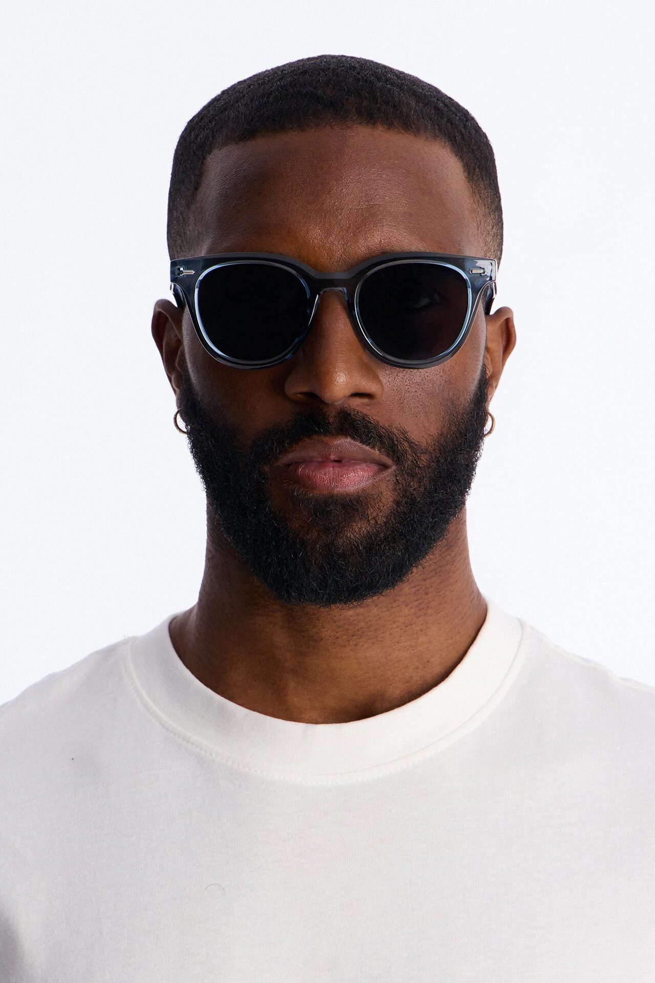 Statement Rounded Wayfarer Sunglasses - Blue