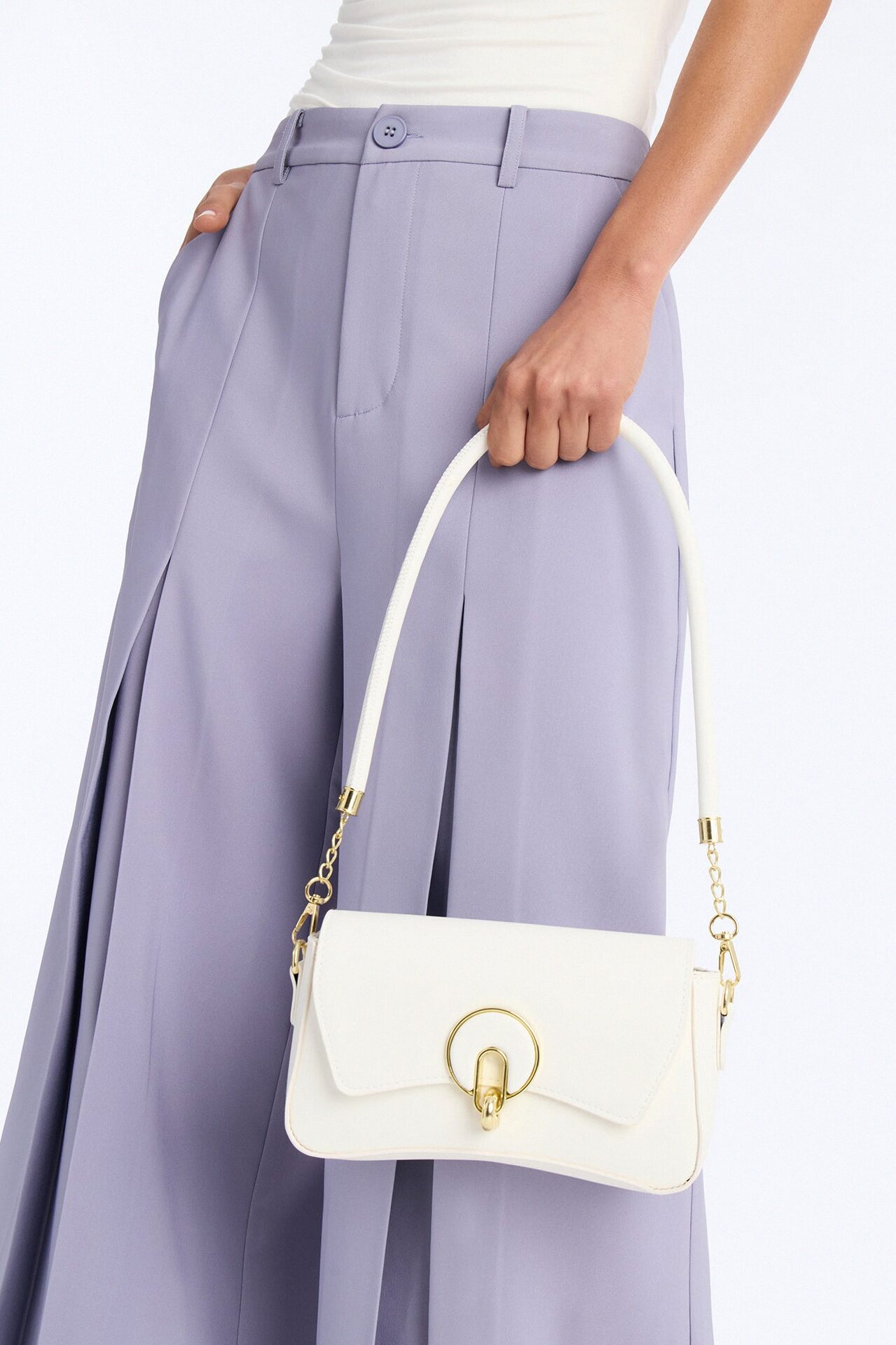 Sunday Stroll Faux Leather Shoulder Handbag - White