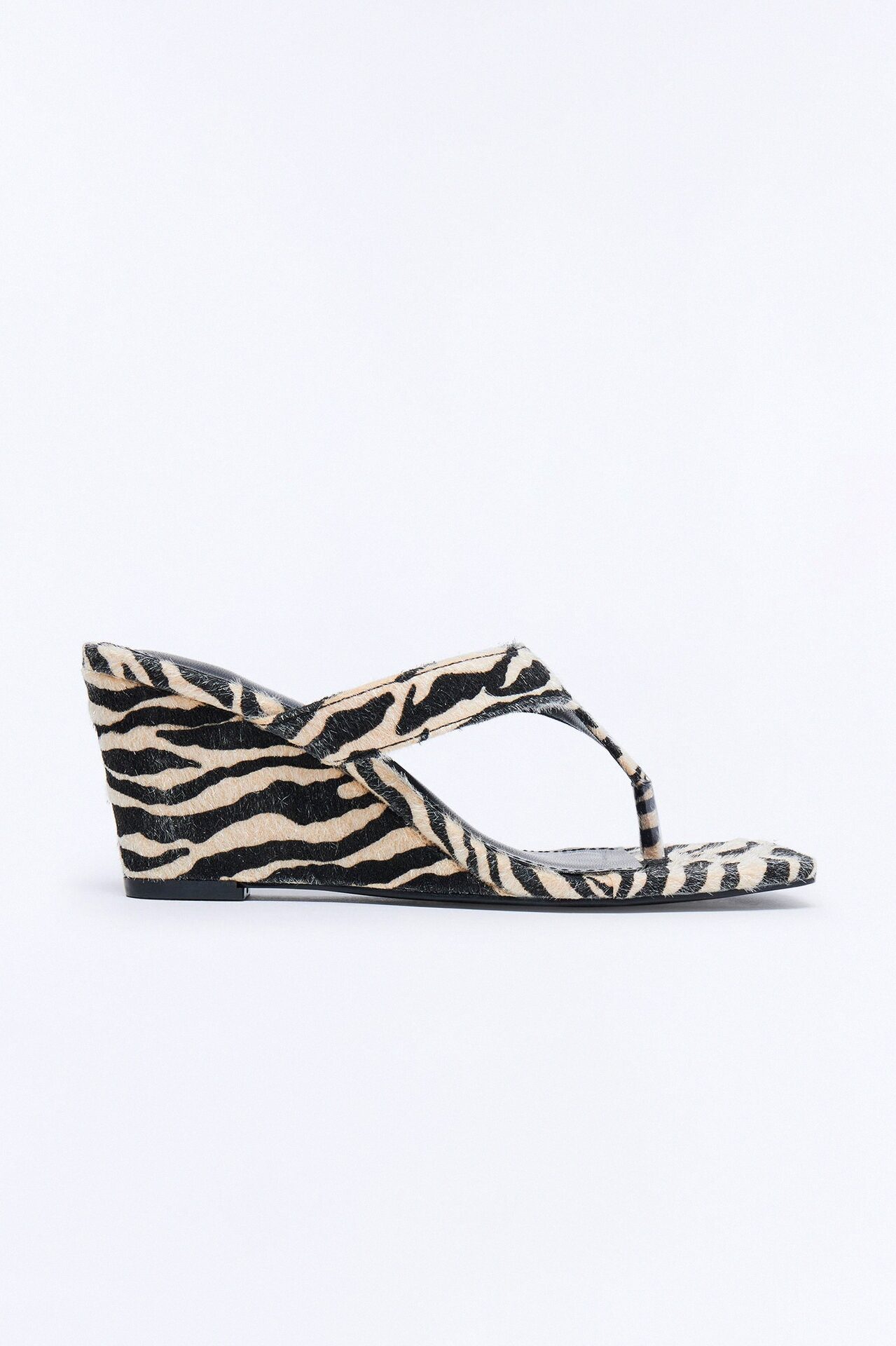 Kindred Thong Wedges - Black/White