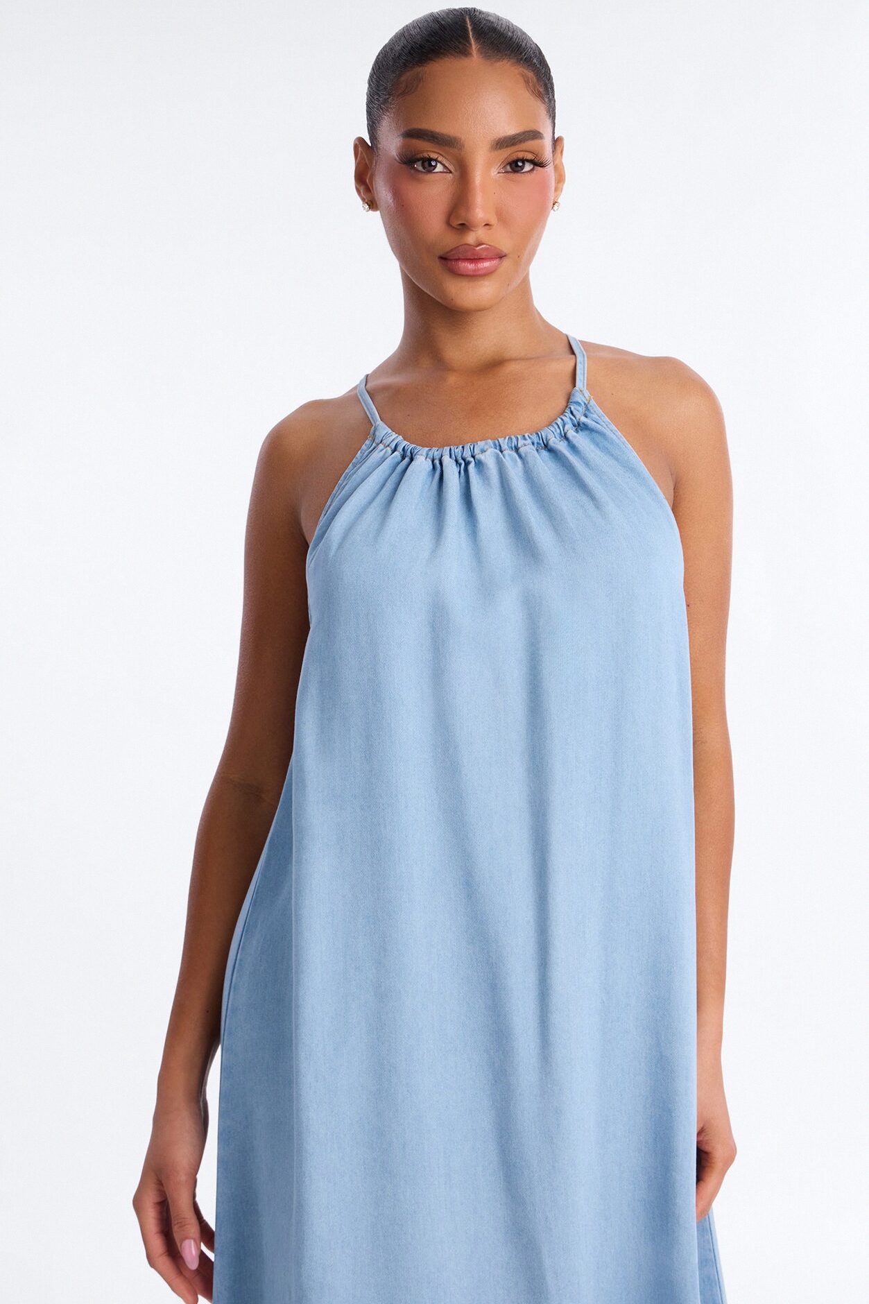 Daytime Chic Denim Maxi Dress - Light Wash