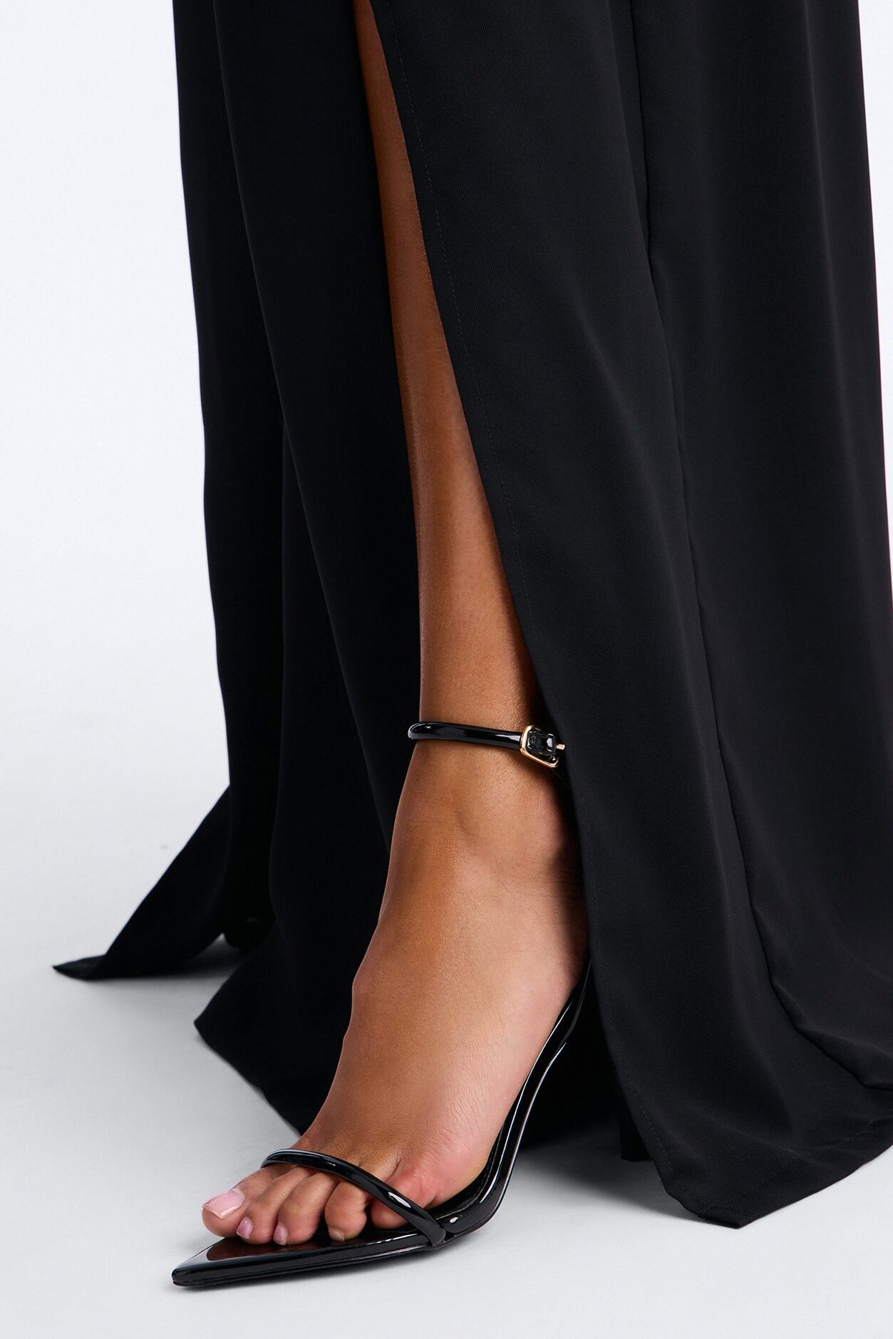 Elodie Mid Rise Super Wide Leg Crepe Pant 33″ - Black