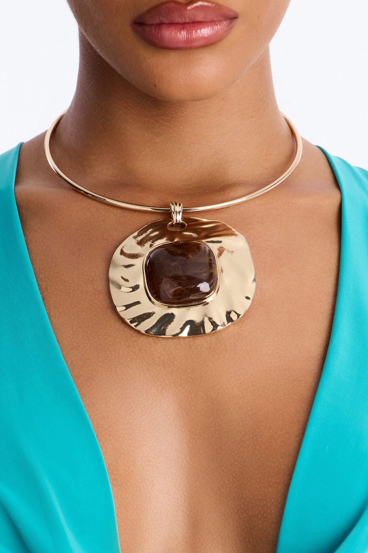 Stand By Jeweled Choker Necklace - Gold/Brown