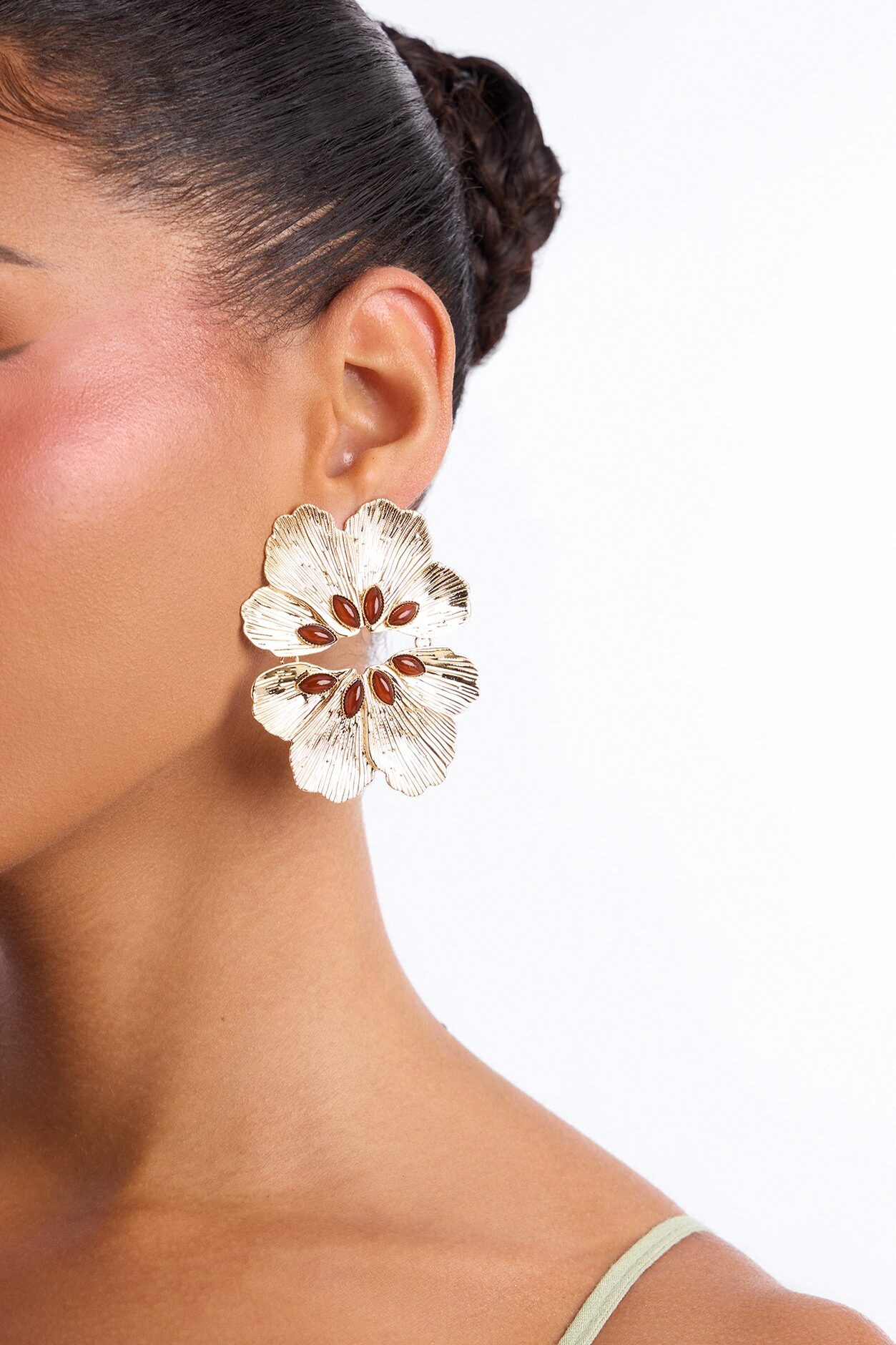 Island Glow Floral Drop Earrings - Gold/Brown