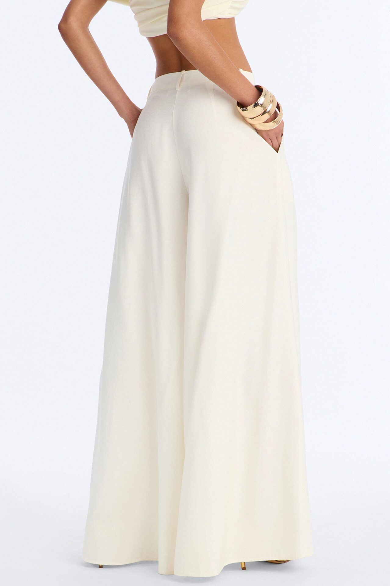 Settled In Pleated Wide Leg Pant 33″ - White