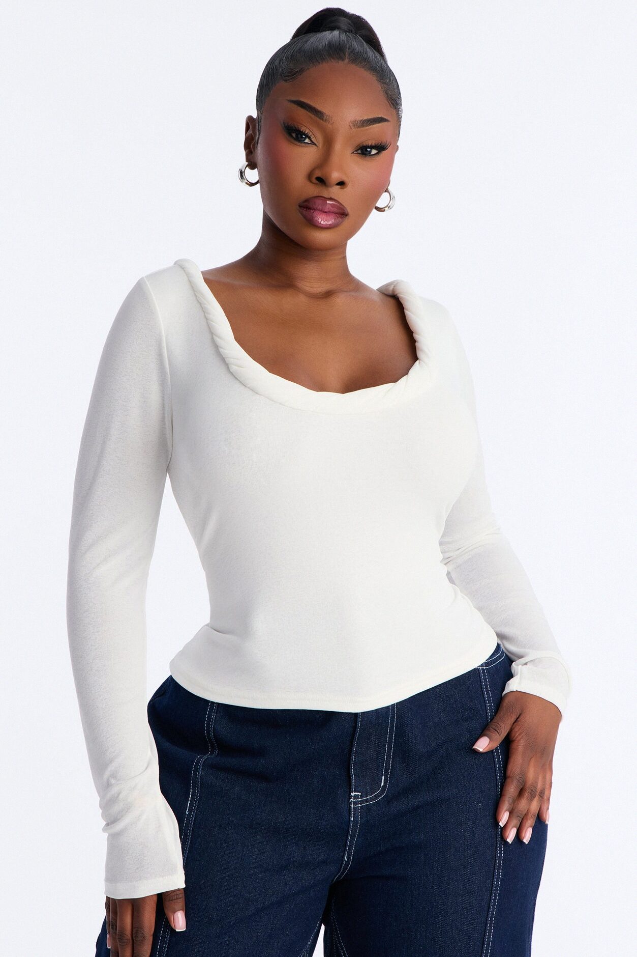 Tara Twisted Scoop Neck Long Sleeve Top - White