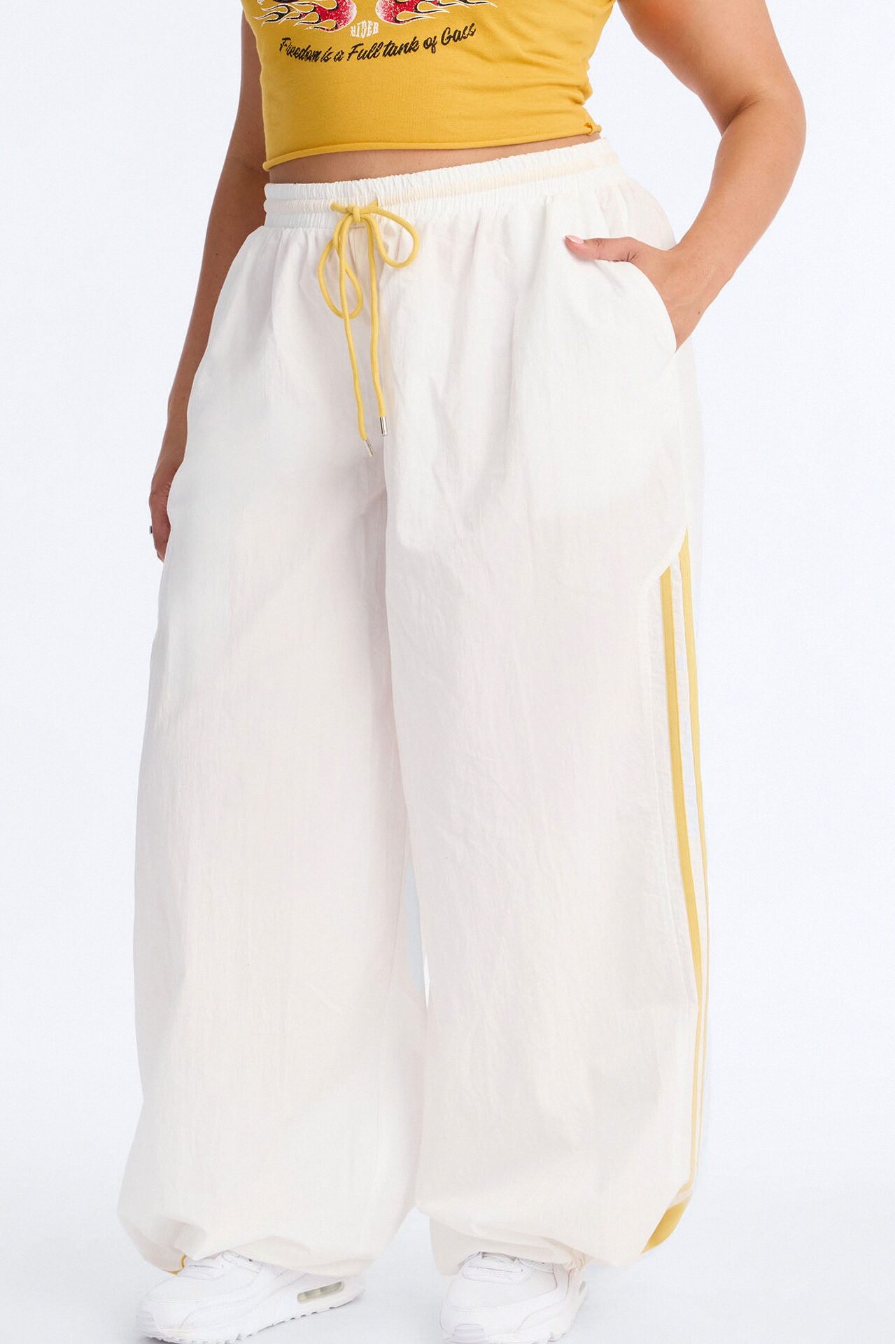 Astrid Low Rise Windbreaker Jogger Pant 30″ - White