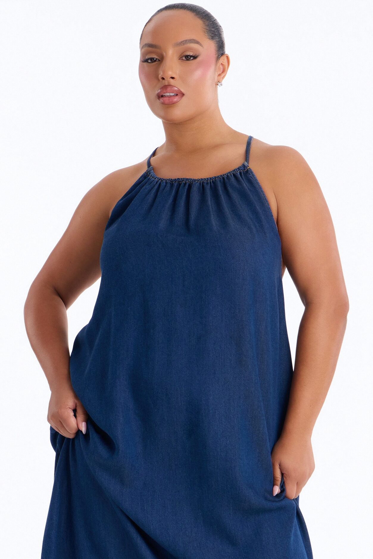 Daytime Chic Denim Maxi Dress - Dark Wash