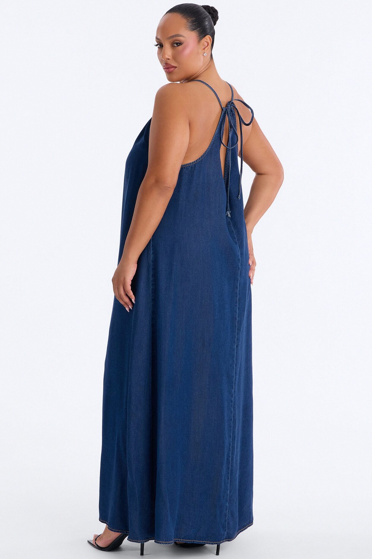 Daytime Chic Denim Maxi Dress - Dark Wash