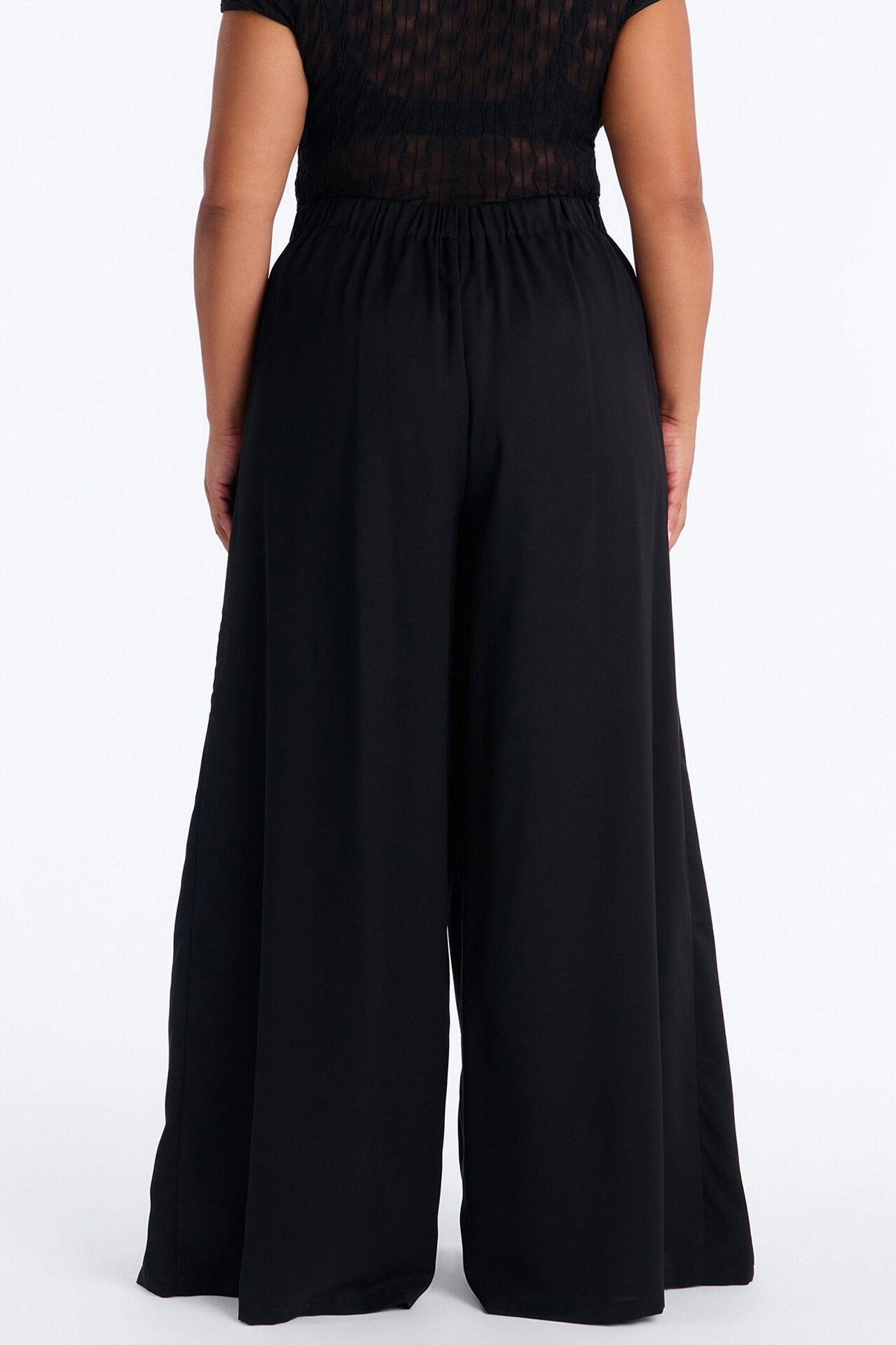 Elodie Mid Rise Super Wide Leg Crepe Pant 33″ - Black