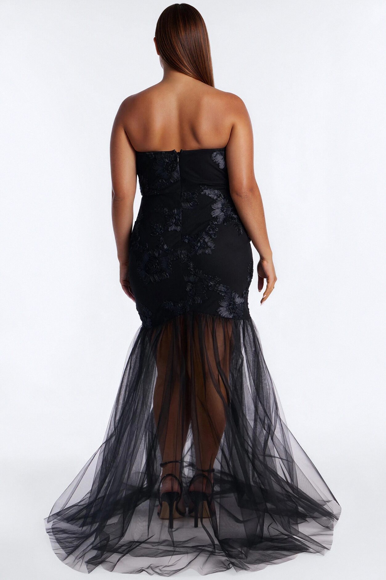 Elena Embroidered Mermaid Gown - Black
