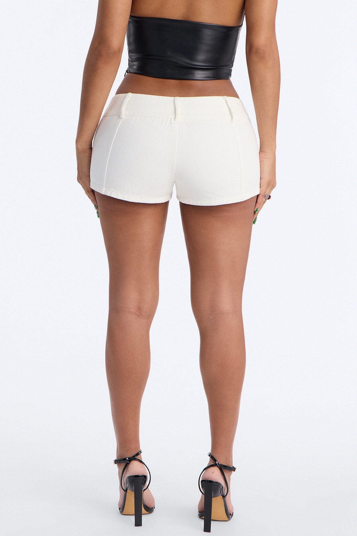 Nia Twill Low Rise Micro Short - White