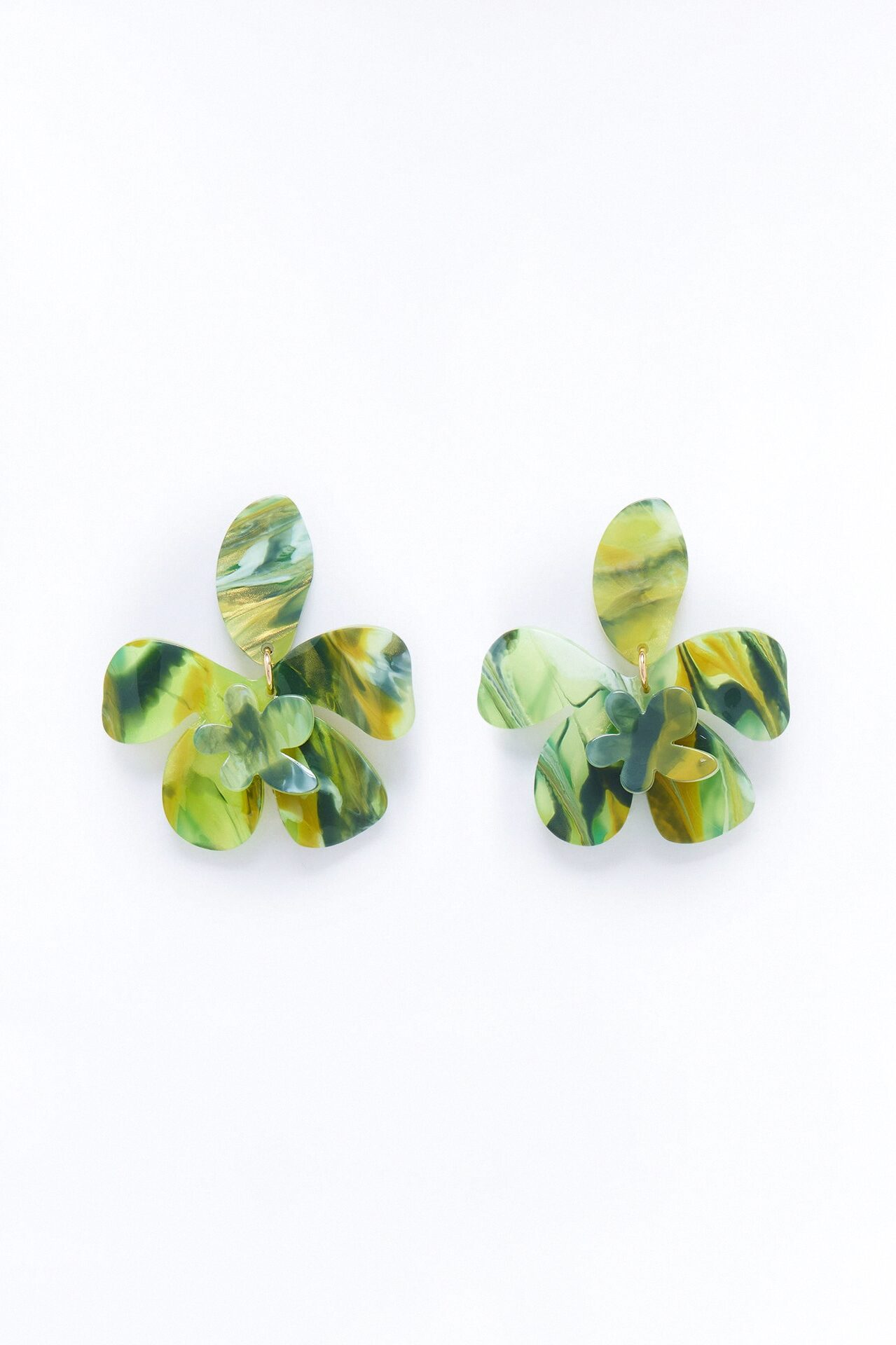 Tea Garden Soiree Drop Earrings - Green
